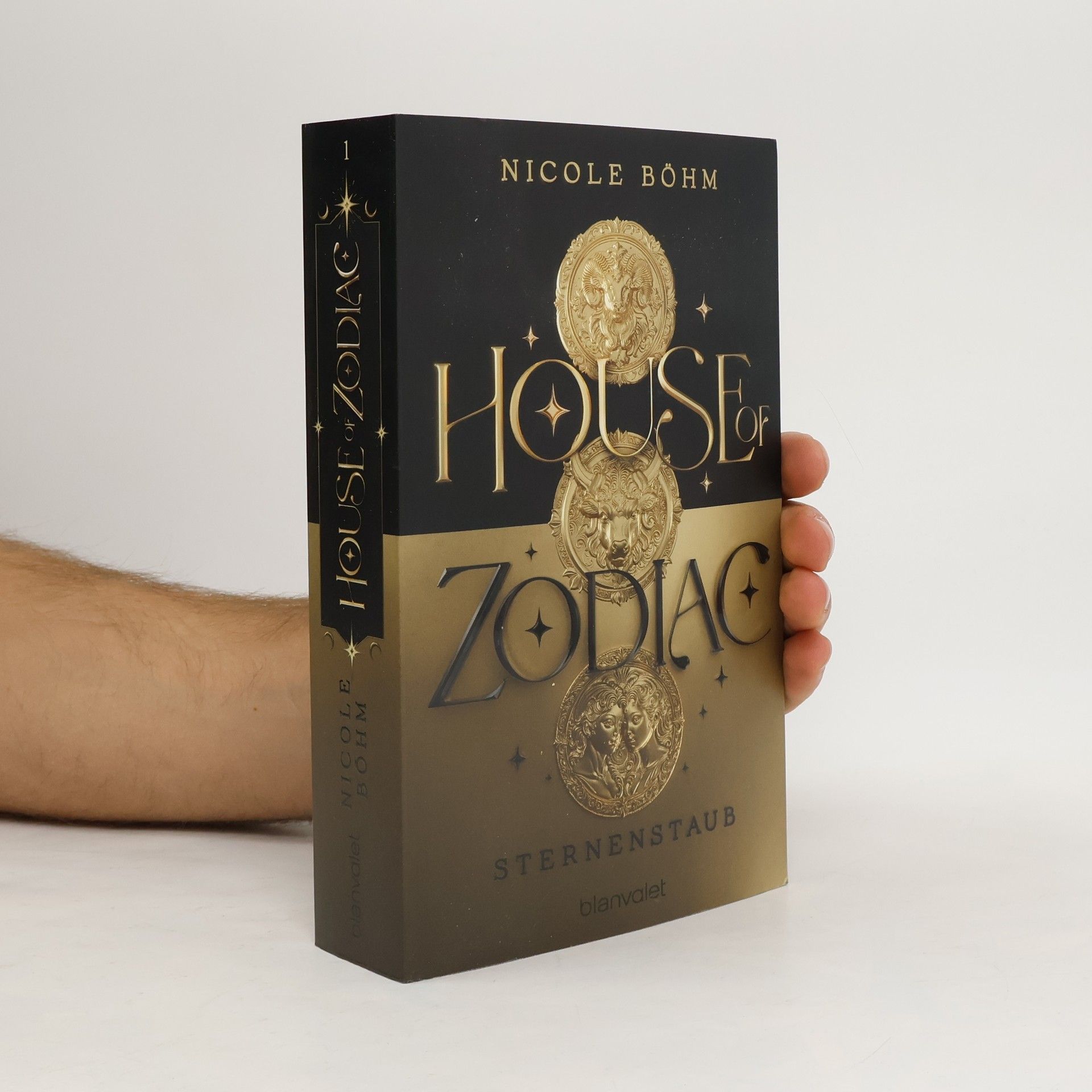 Nicole Böhm House of Zodiac