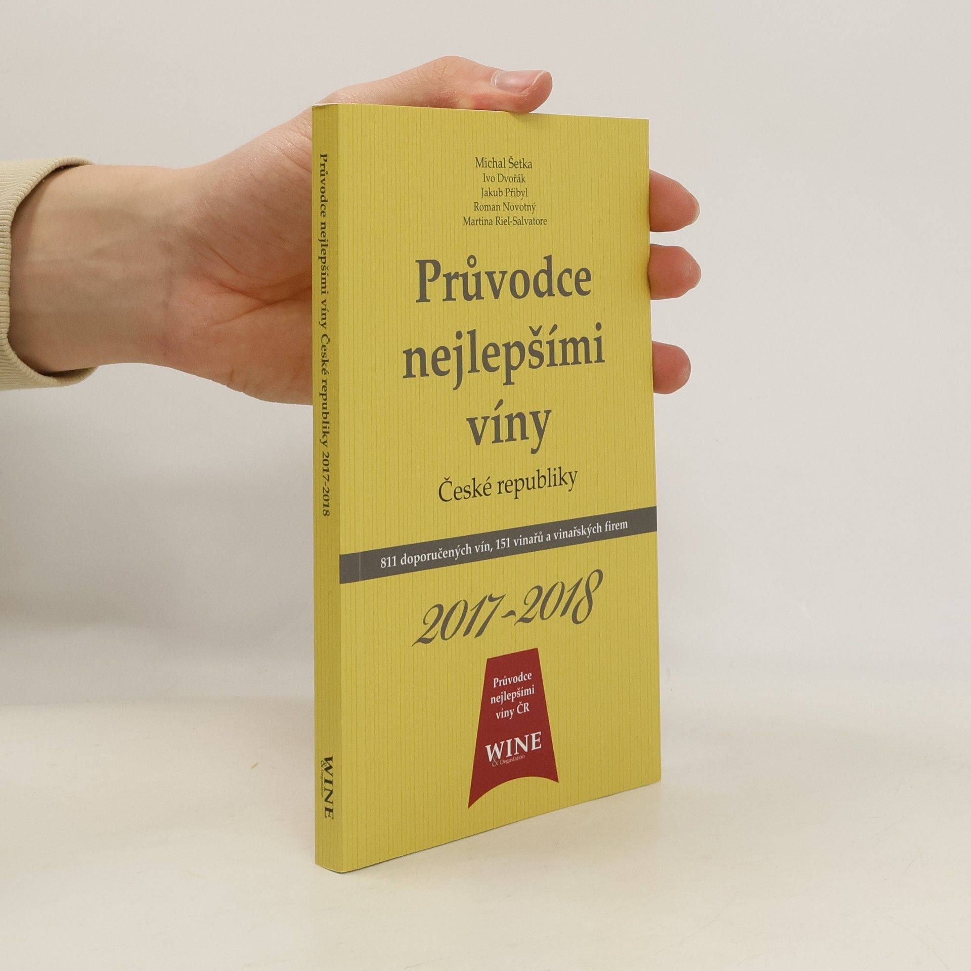 AA.VV. Průvodce nejlepšími víny České republiky 2017-2018