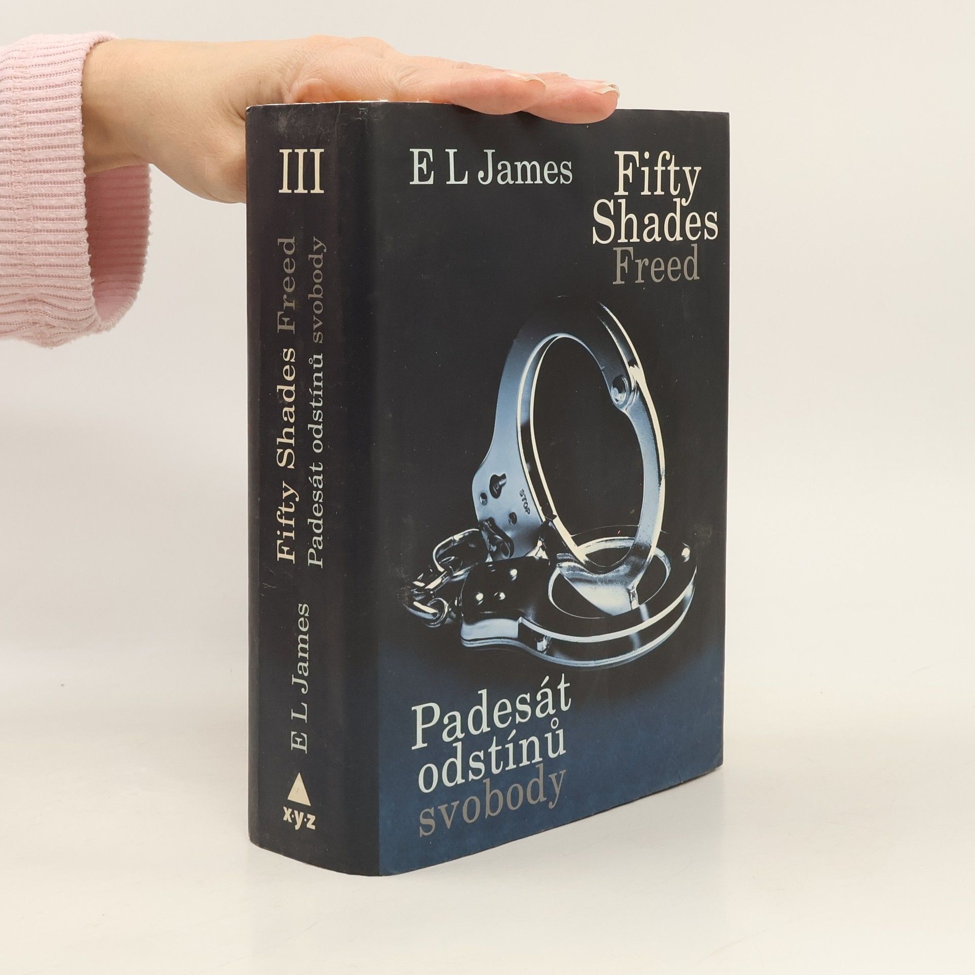 E L James Padesát odstínů svobody