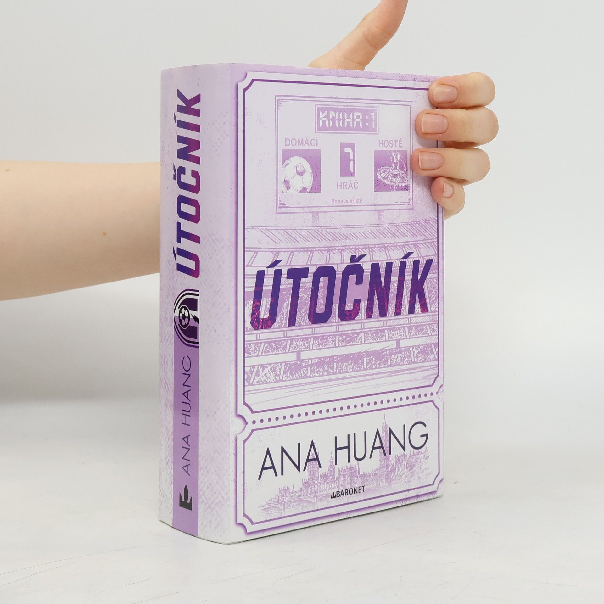 Ana Huang Útočník