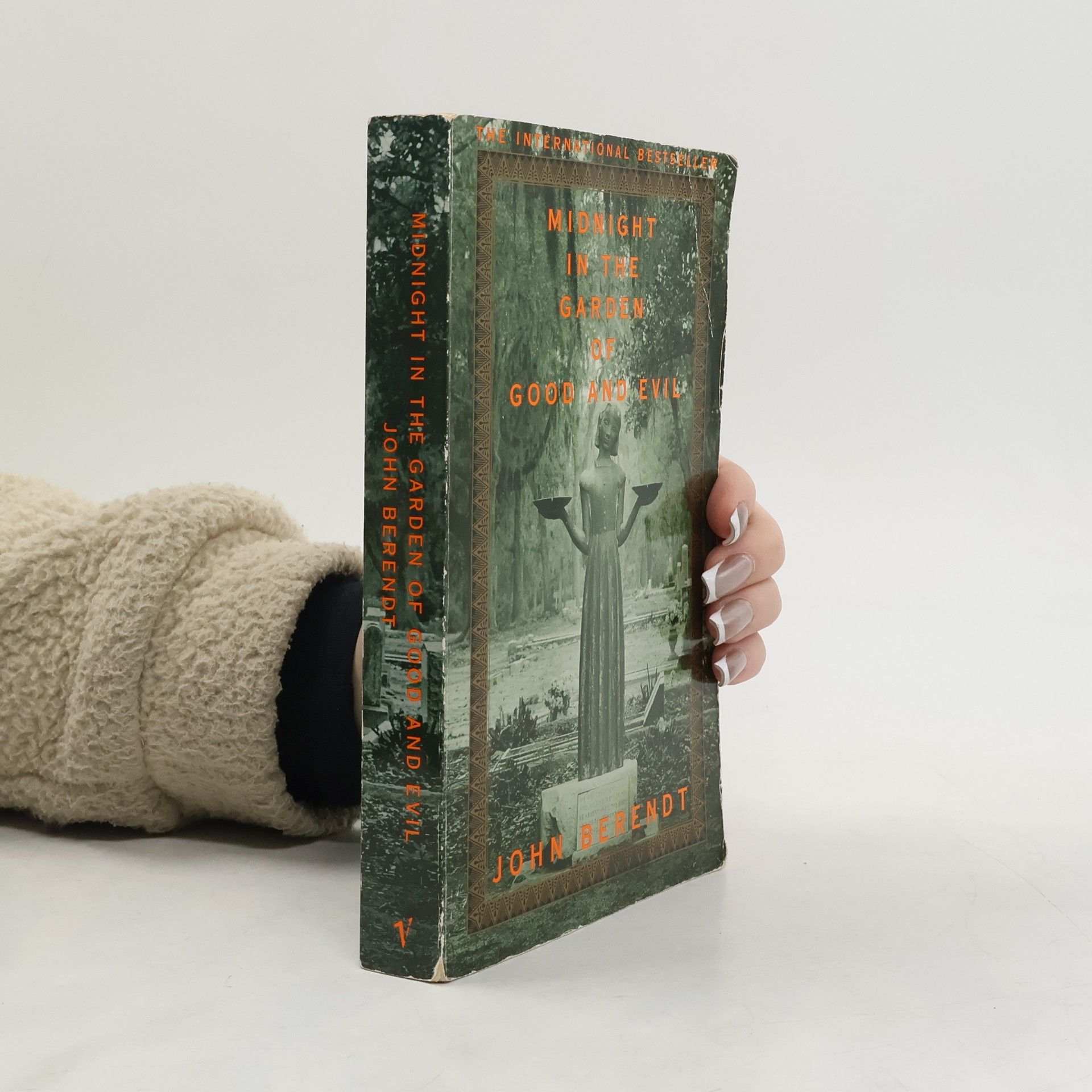 John Berendt Midnight in the garden of good and evil : a Savannah story