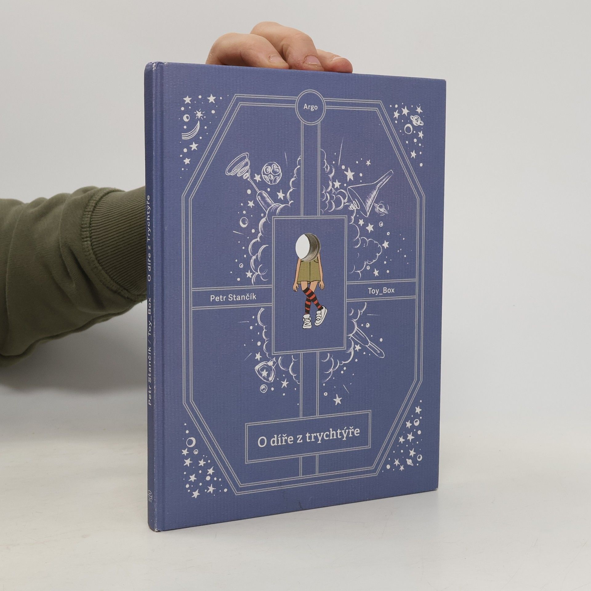 Petr Stančík O díře z trychtýře