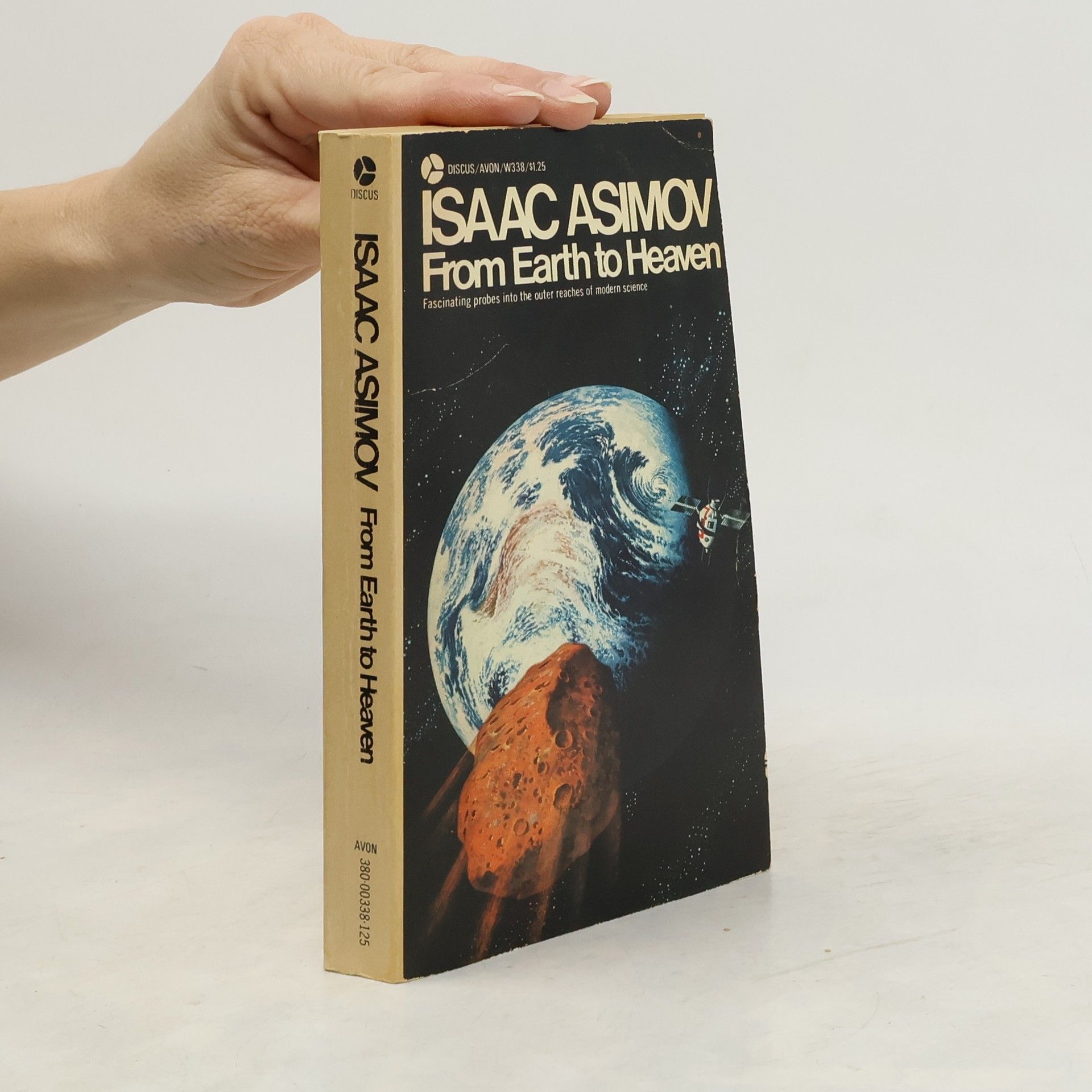 Isaac Asimov From Earth to Heaven