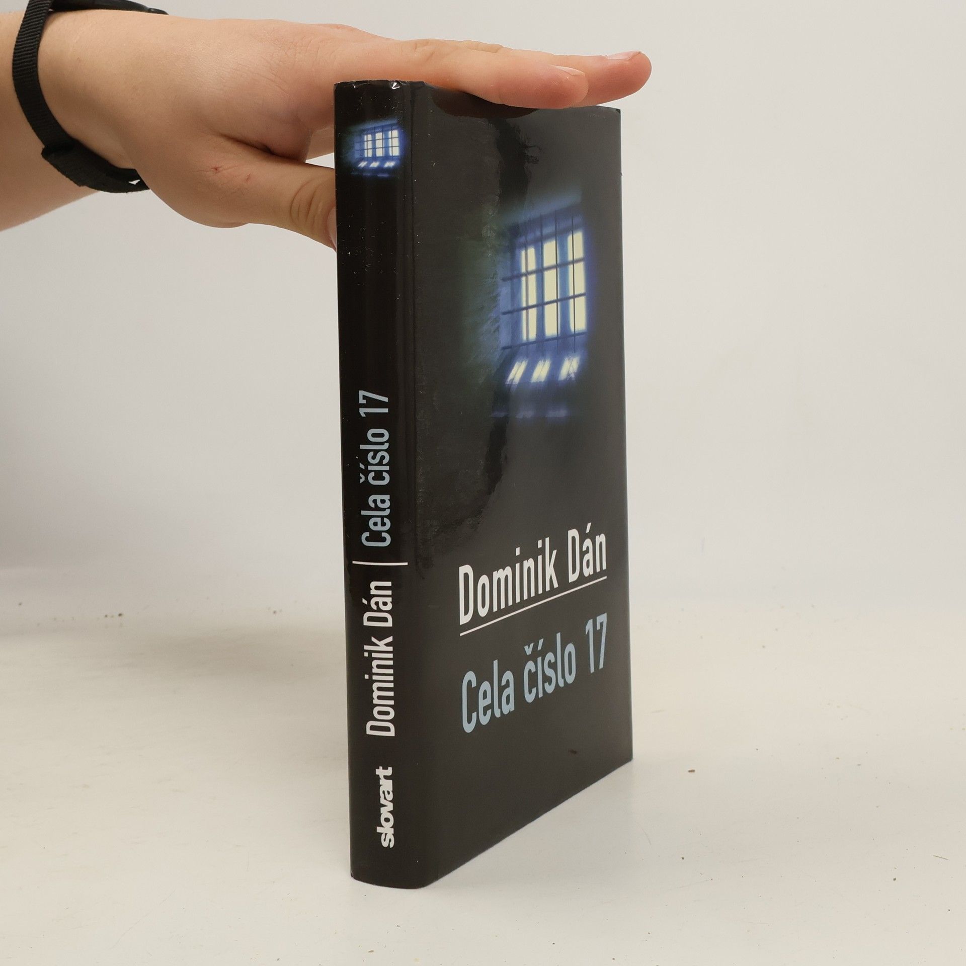 Dominik Dán Cela číslo 17