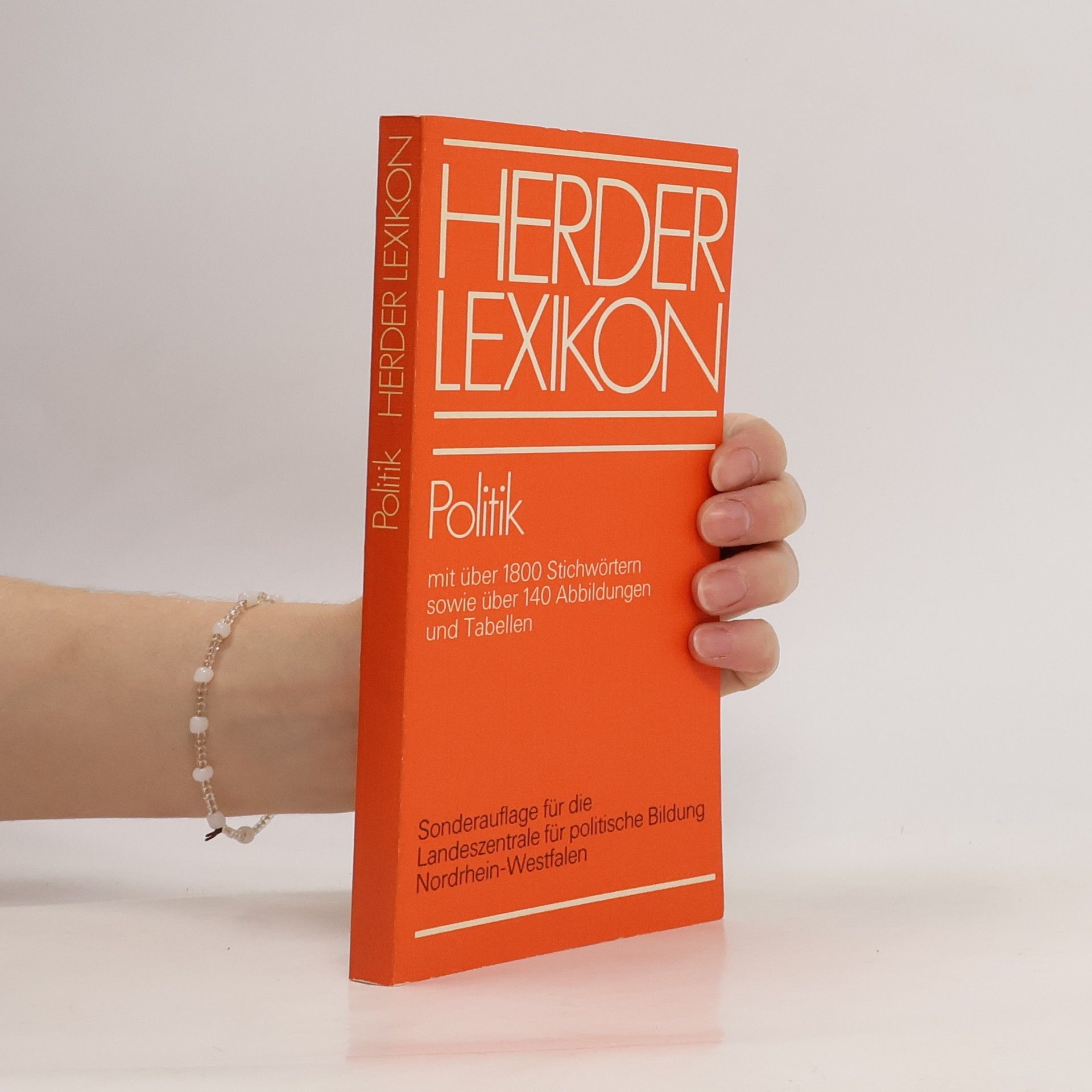 Collectif d'auteurs Herder Lexikon. Politik