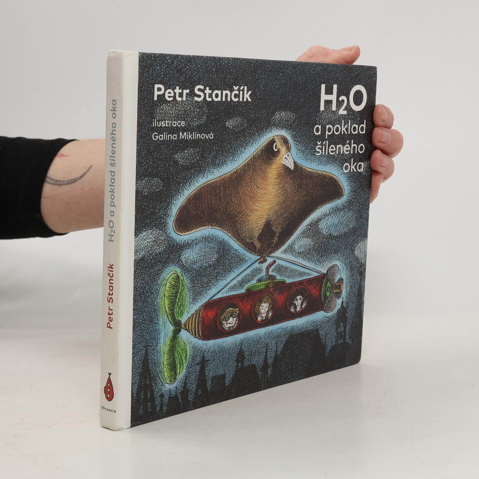 H₂O a poklad šíleného oka