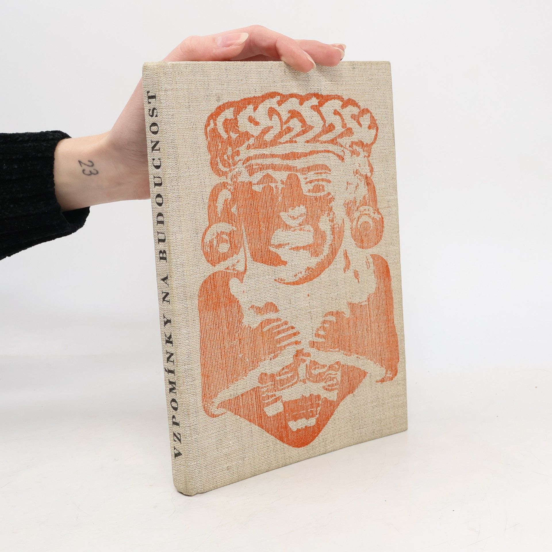 Erich von Däniken Vzpomínky na budoucnost