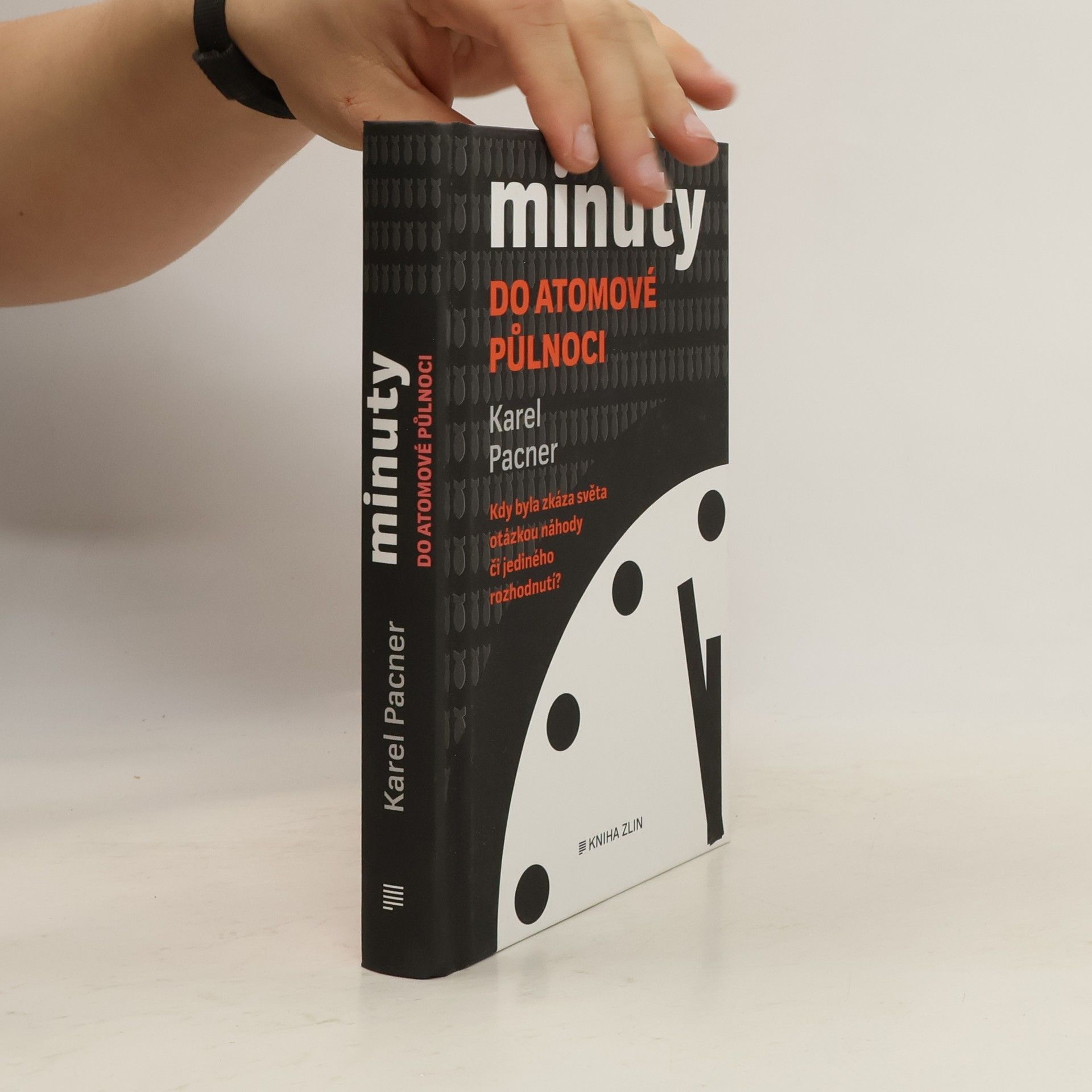 Minuty do atomové půlnoci