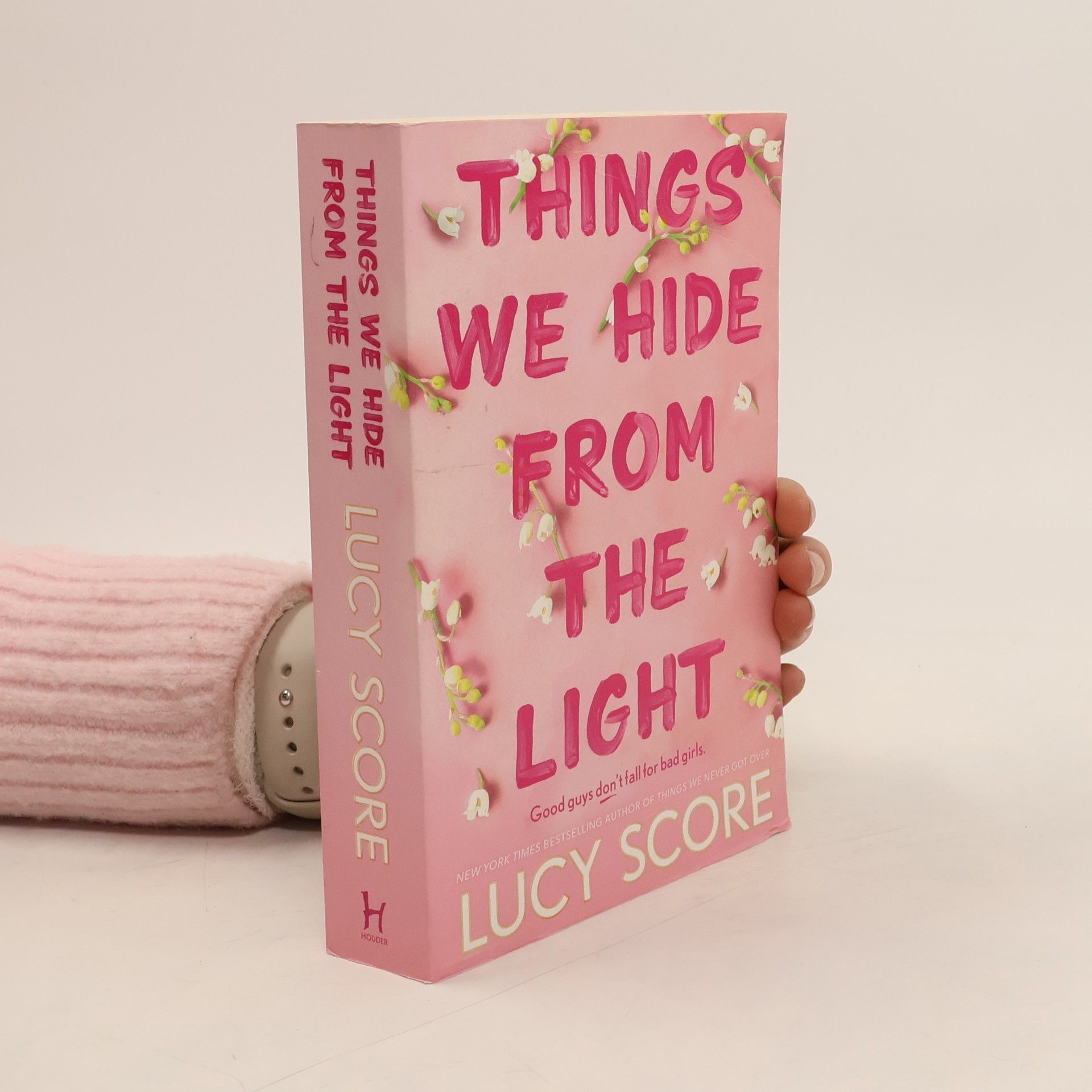 Lucy Score Things we hide from the light
