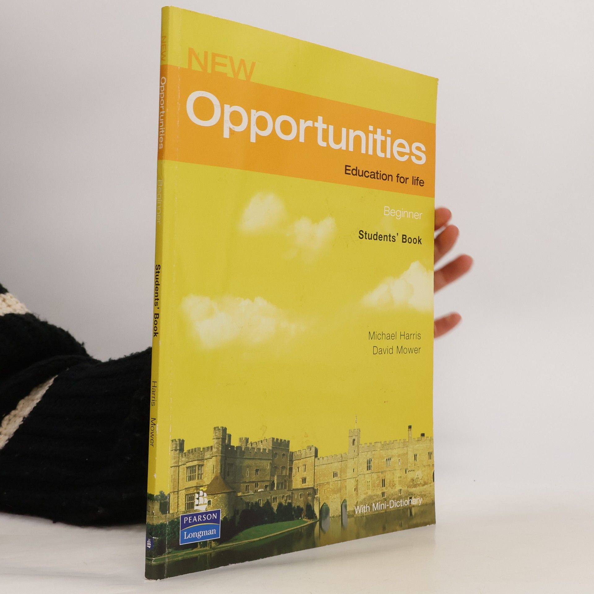 Michael Harris New Opportunities Global Beginner Students´ Book NE