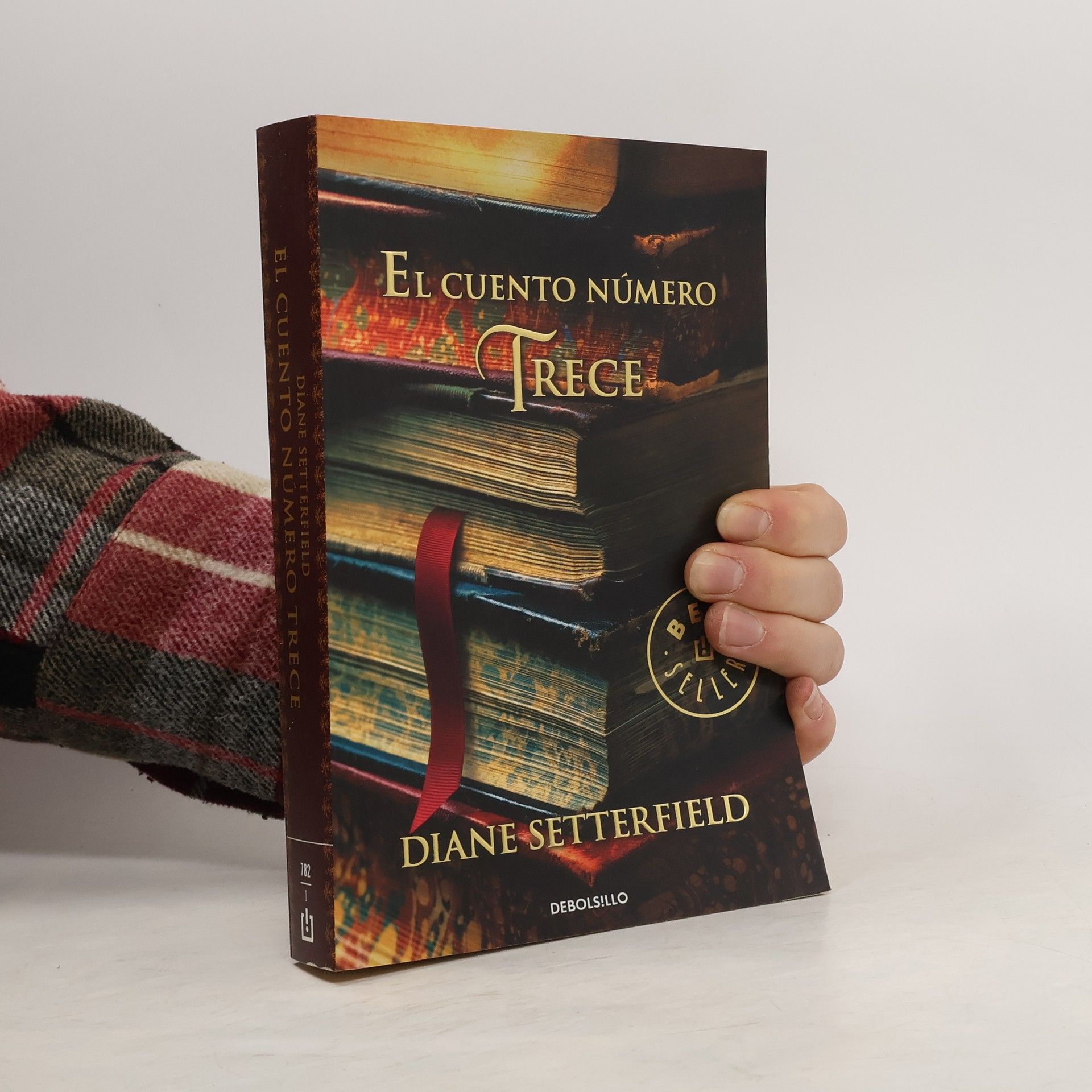 BEST SELLER - 26200: El cuento número trece