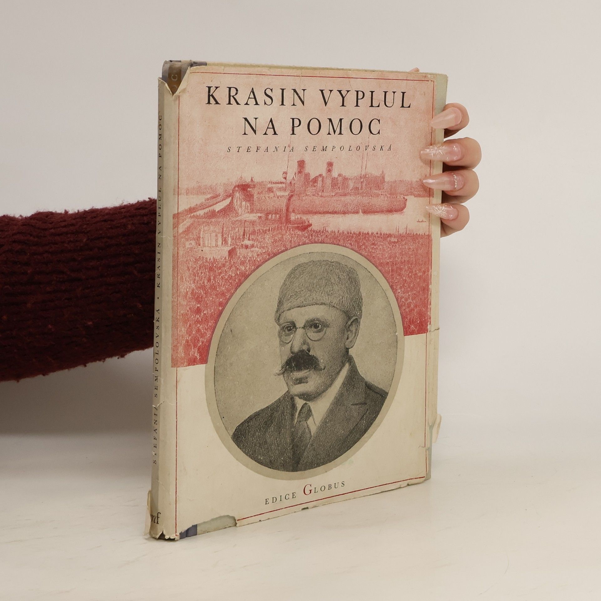 Krasin vyplul na pomoc