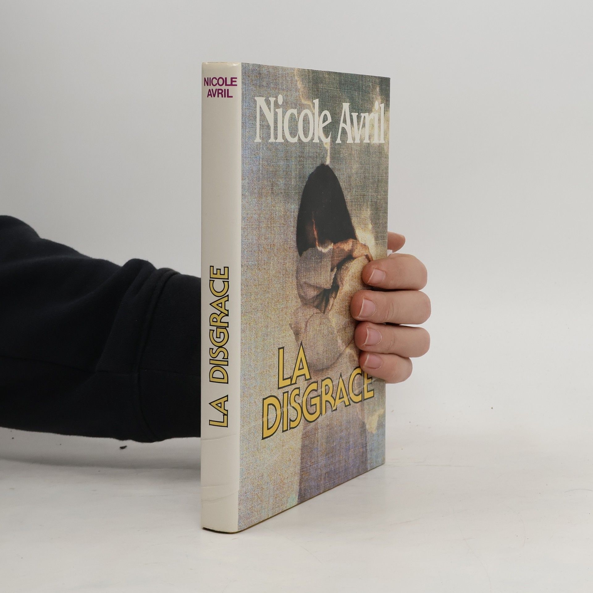 Nicole Avril La disgrâce