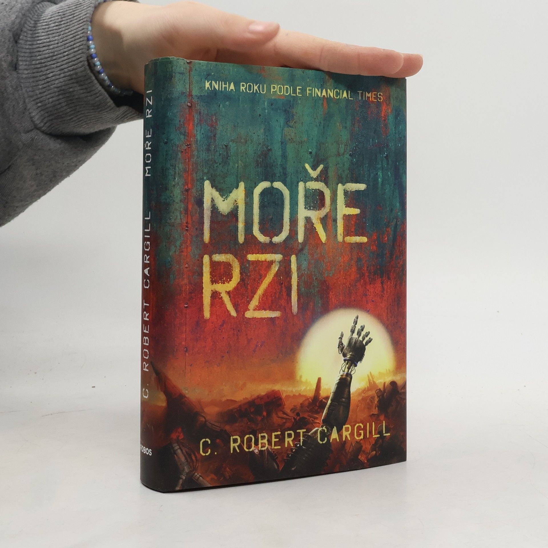 C. Robert Cargill Moře rzi