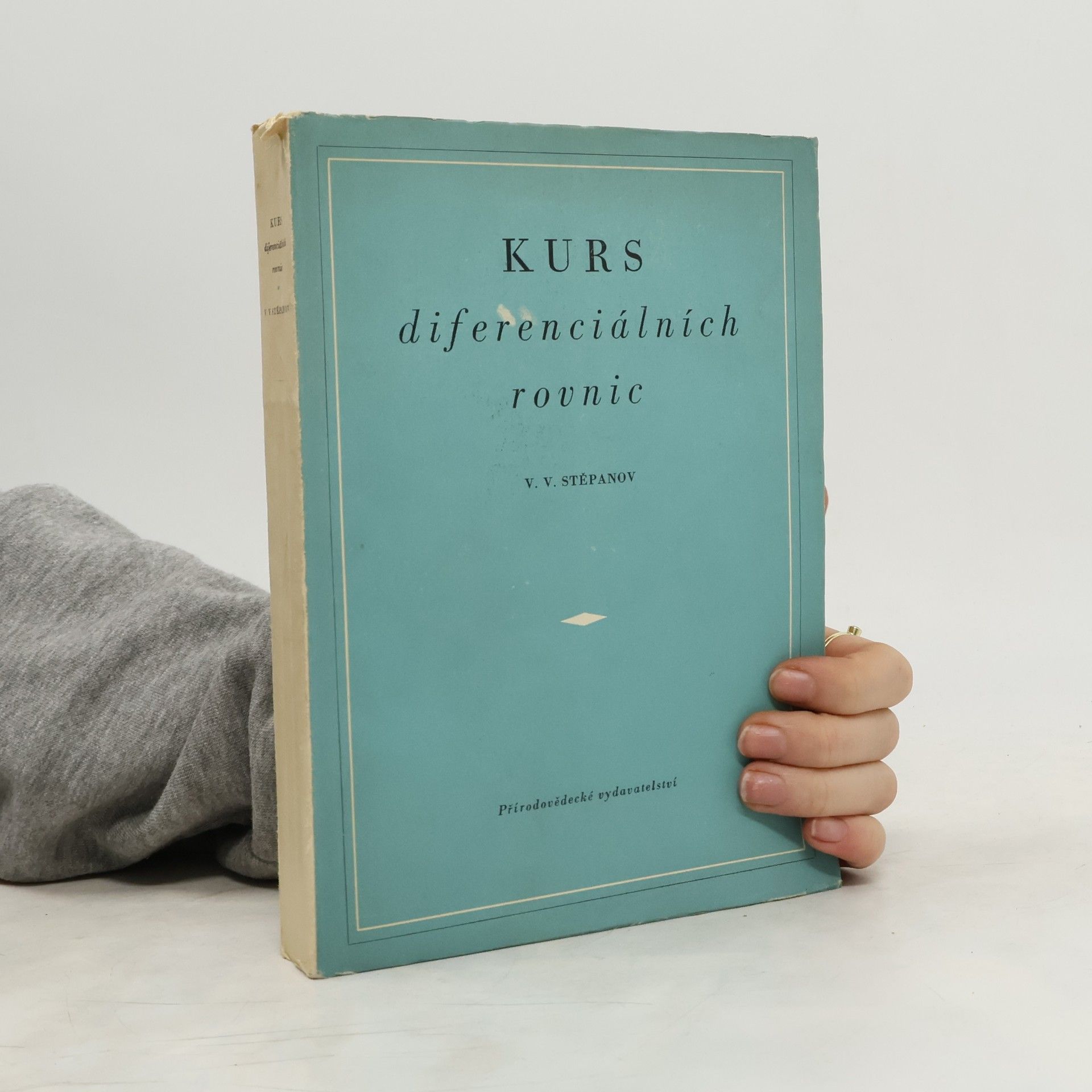 V. V. Stepanov Kurs diferenciálních rovnic