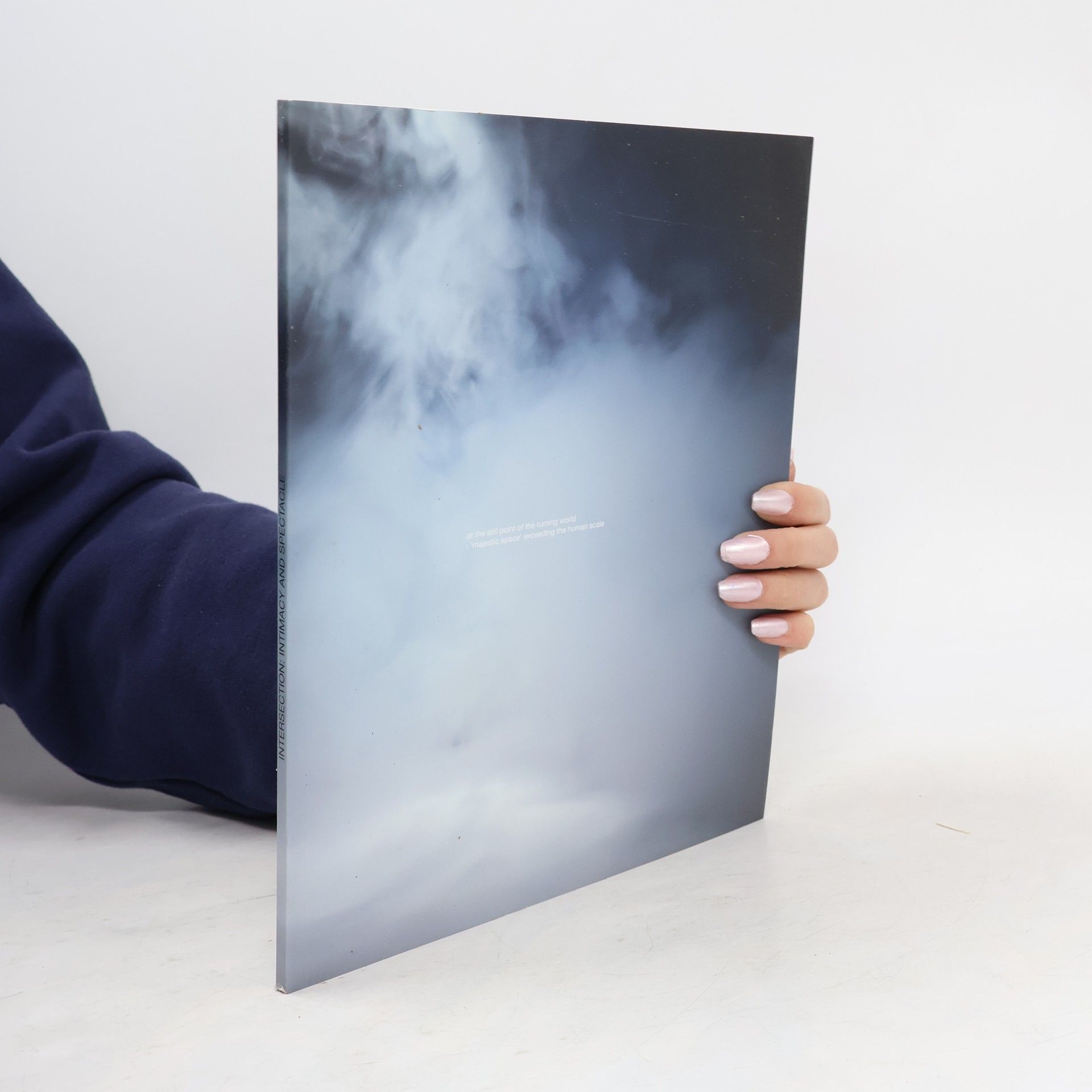 Martina Pecková Černá Intersection: Intimacy and Spectacle