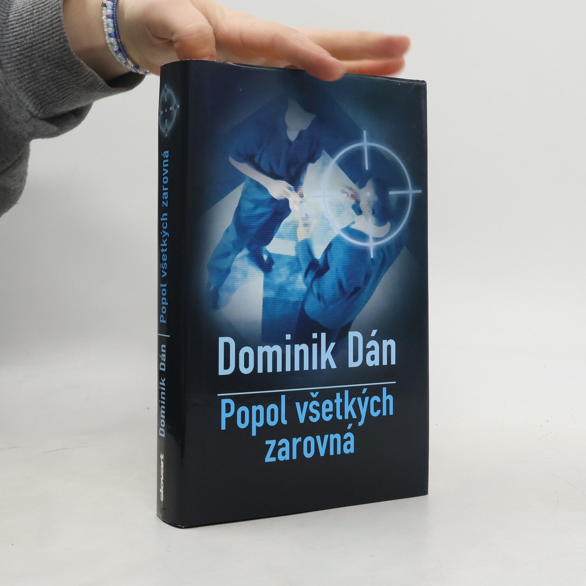 Dominik Dán Popol všetkých zarovná