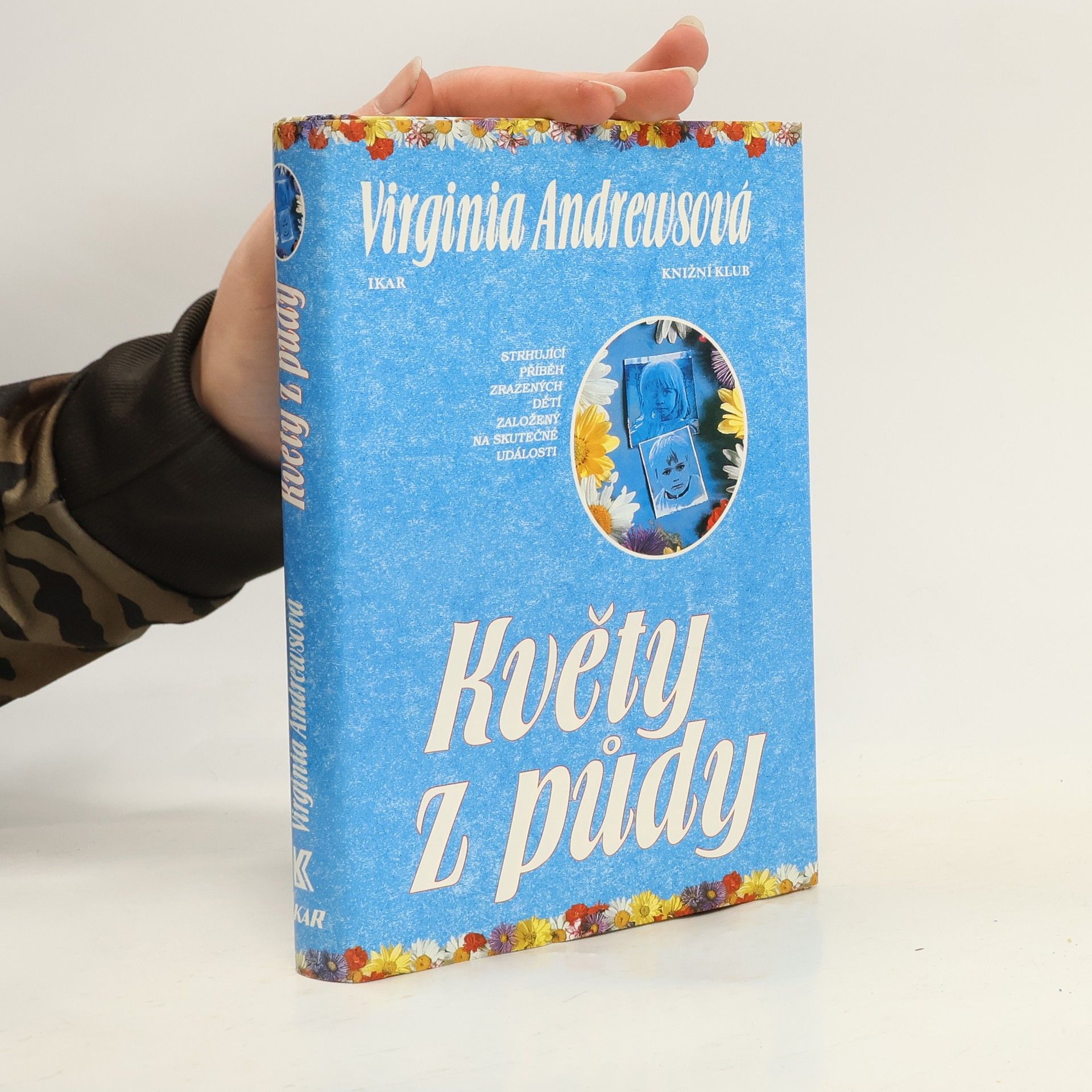 V. C. Andrews Květy z půdy