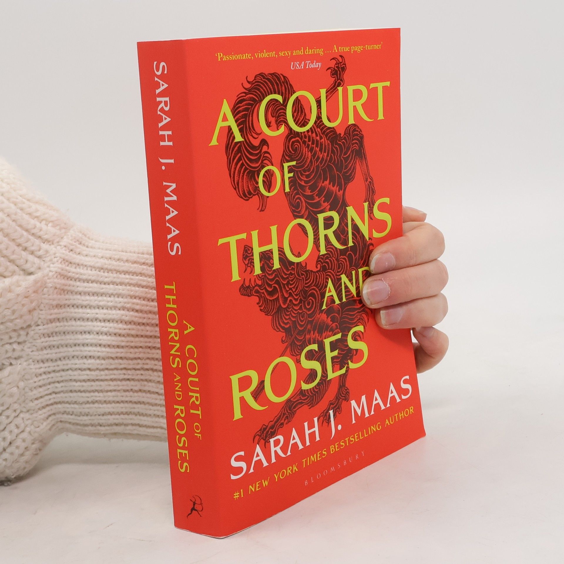 Sarah J. Maasová A Court of Thorns and Roses