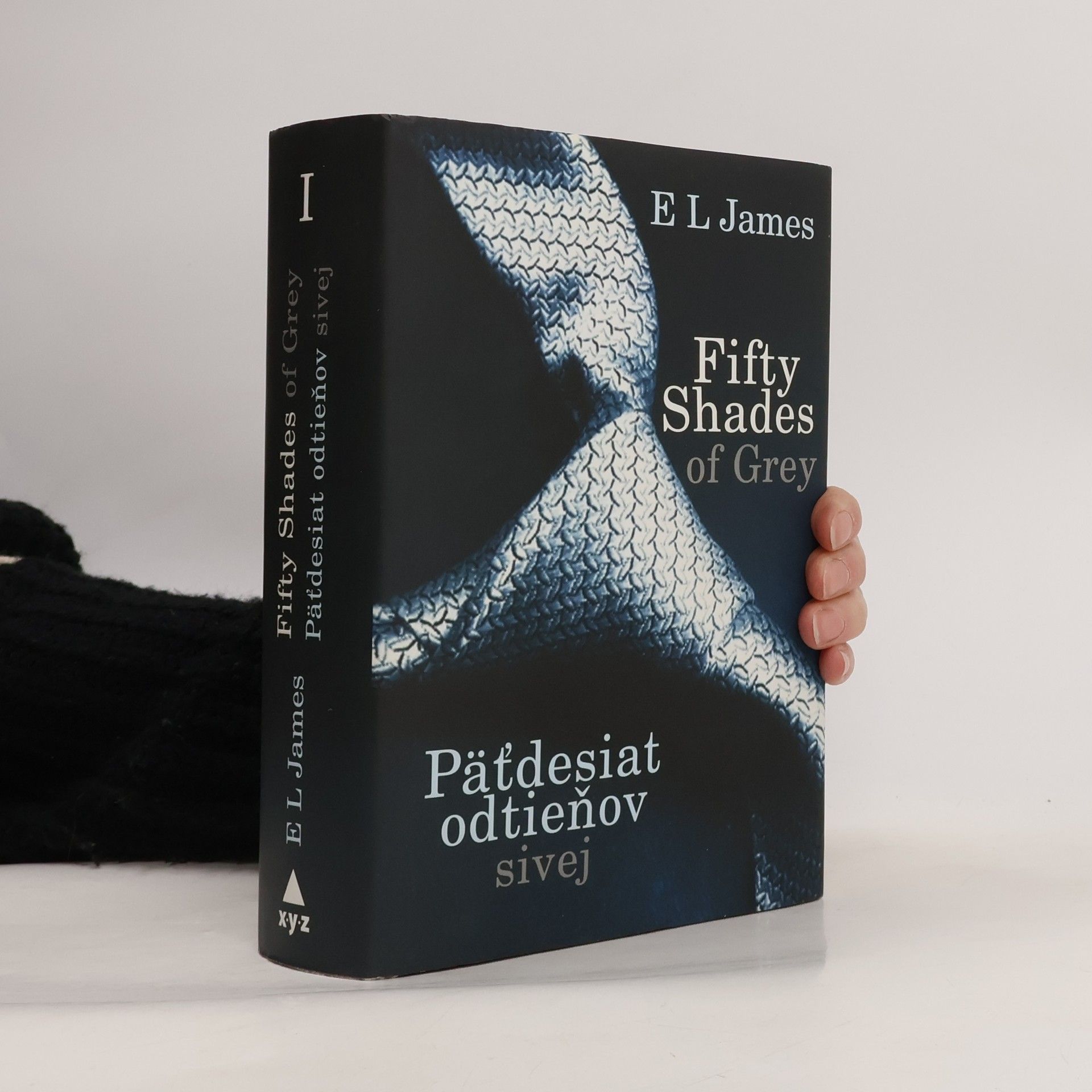 Päťdesiat odtieňov sivej