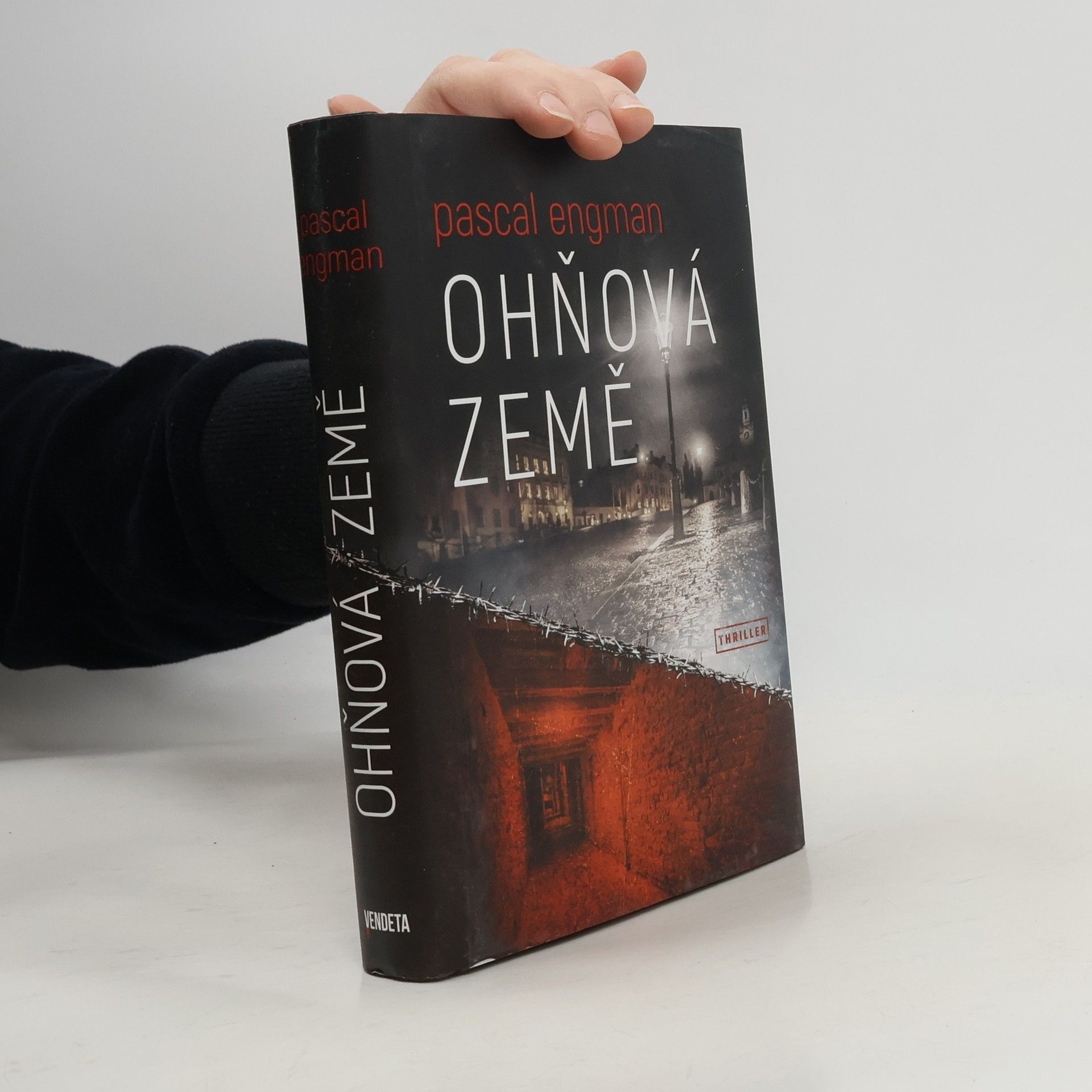 Pascal Engman Ohňová země