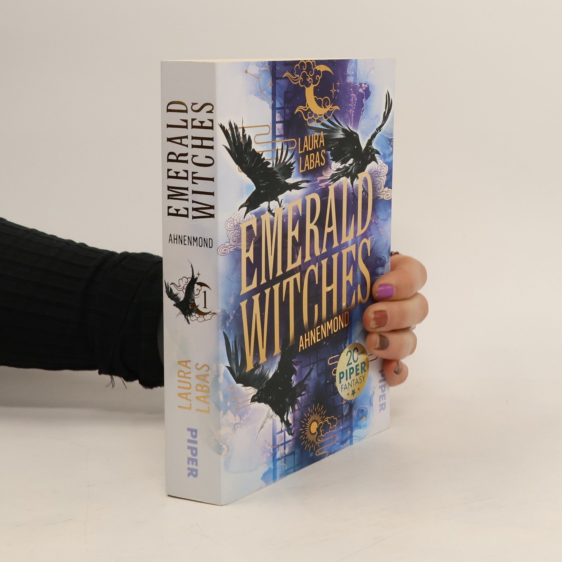 Laura Labas Emerald Witches