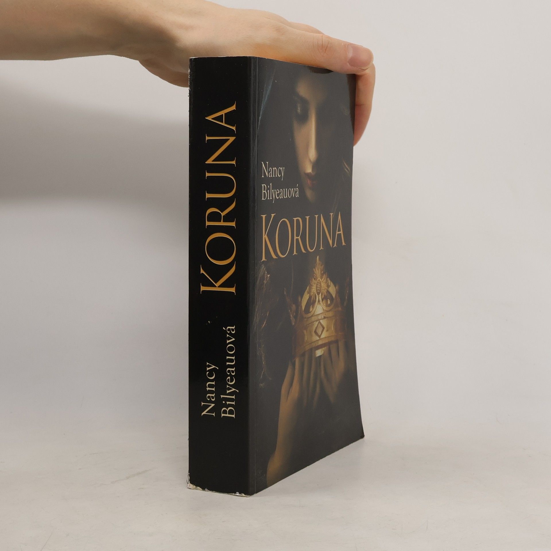 Nancy Bilyeau Koruna