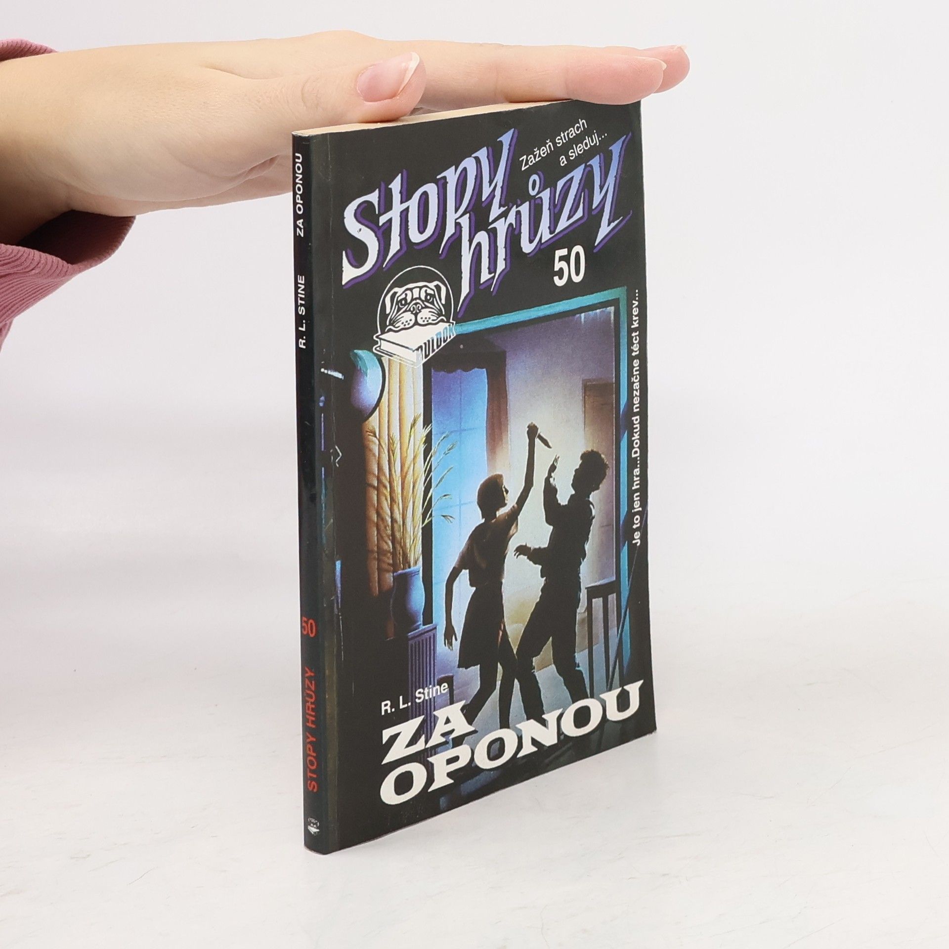 Stopy hrůzy 50: Za oponou