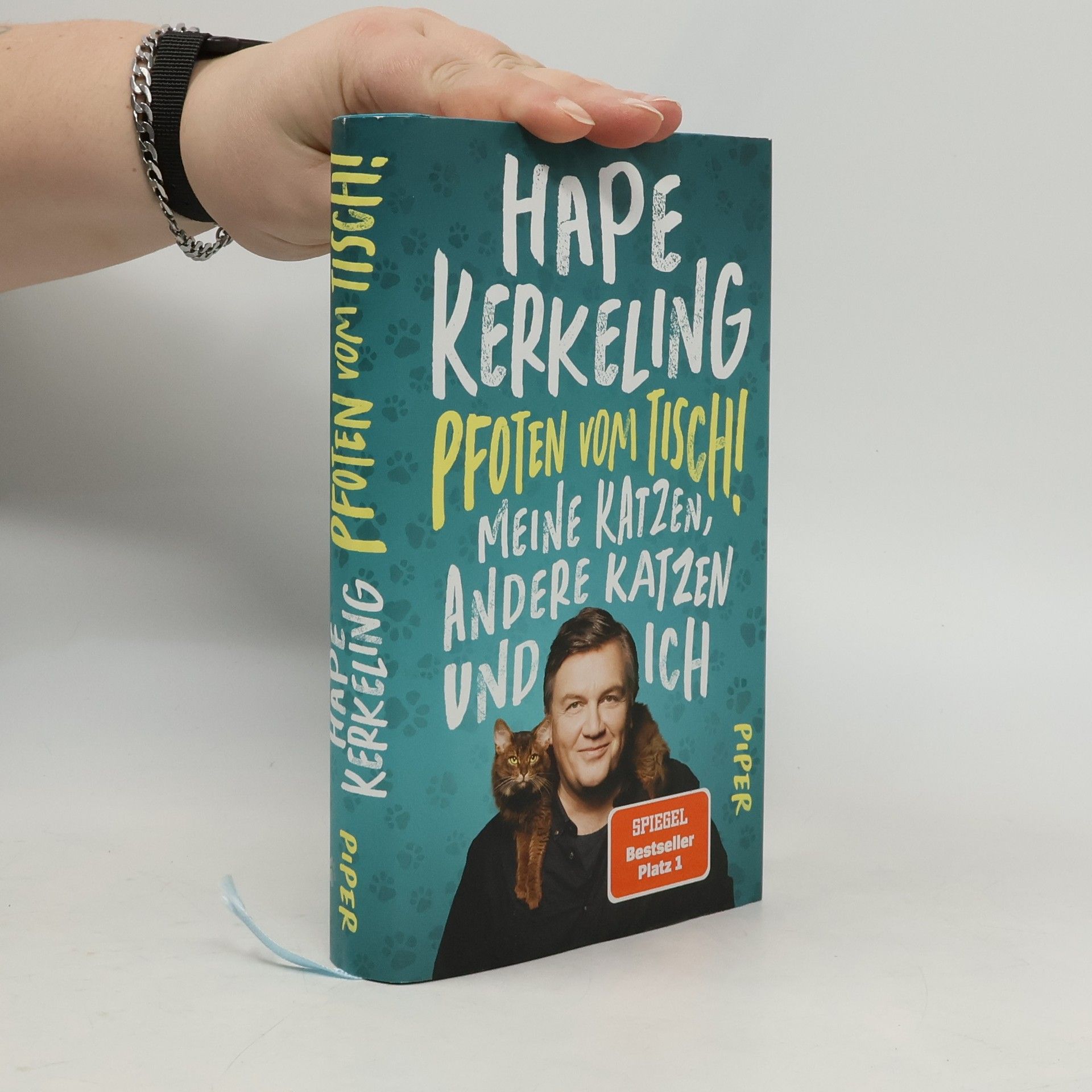 Hape Kerkeling Pfoten vom Tisch! : Meine Katzen, andere Katzen und ich