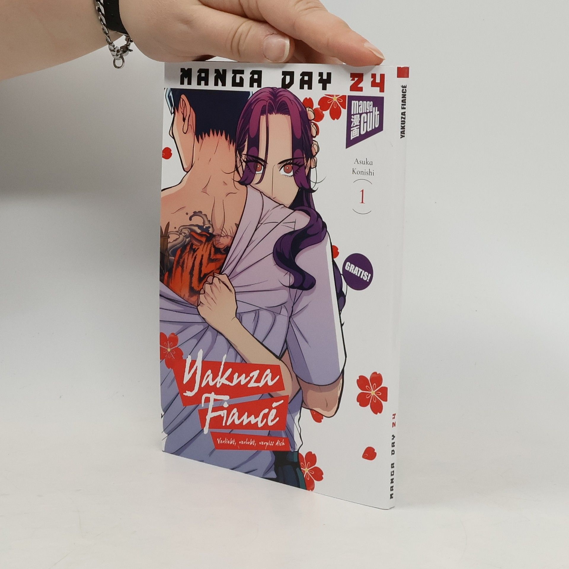 Asuka Konishi Manga Day 24. Yakuza Fiancé 01