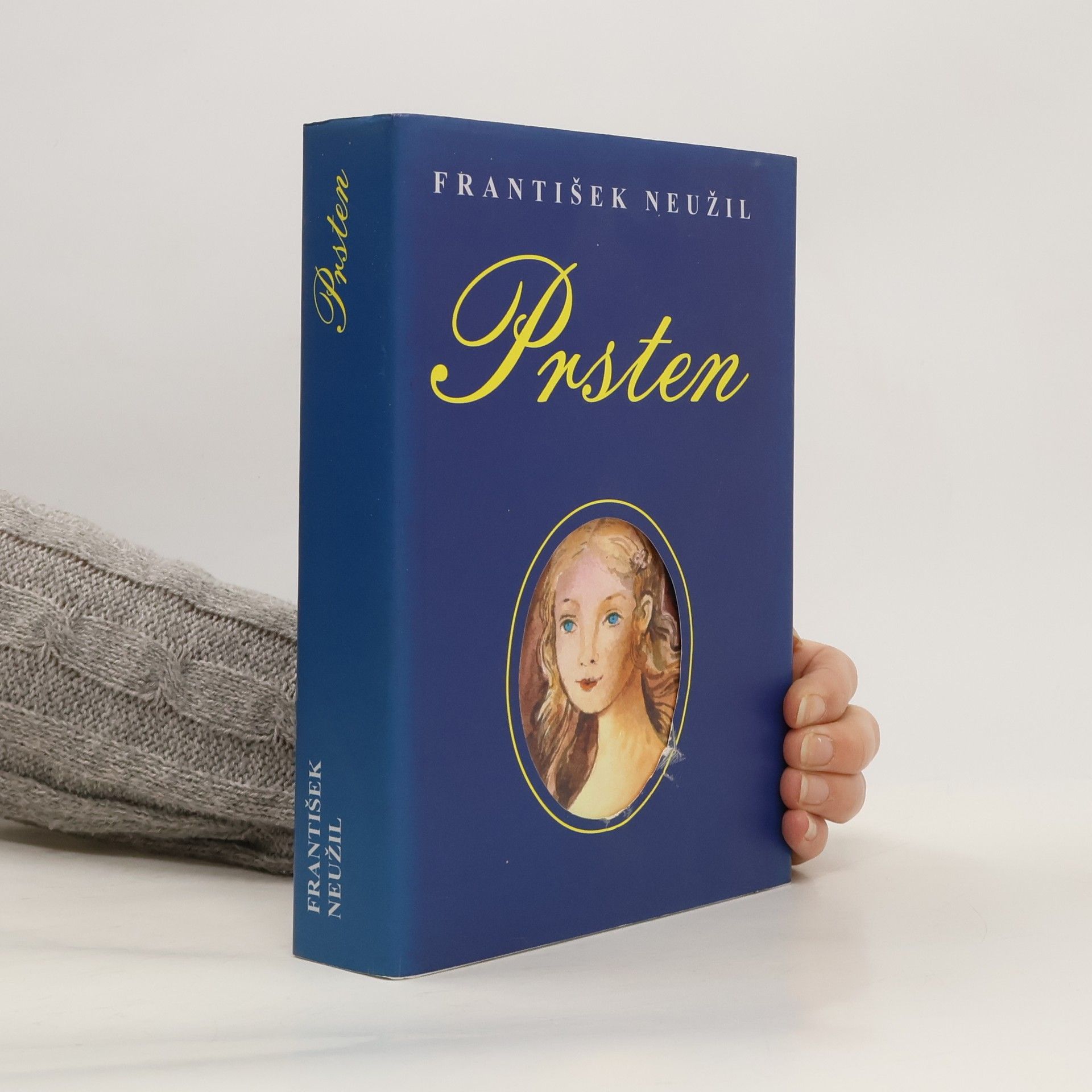 František Neužil Prsten