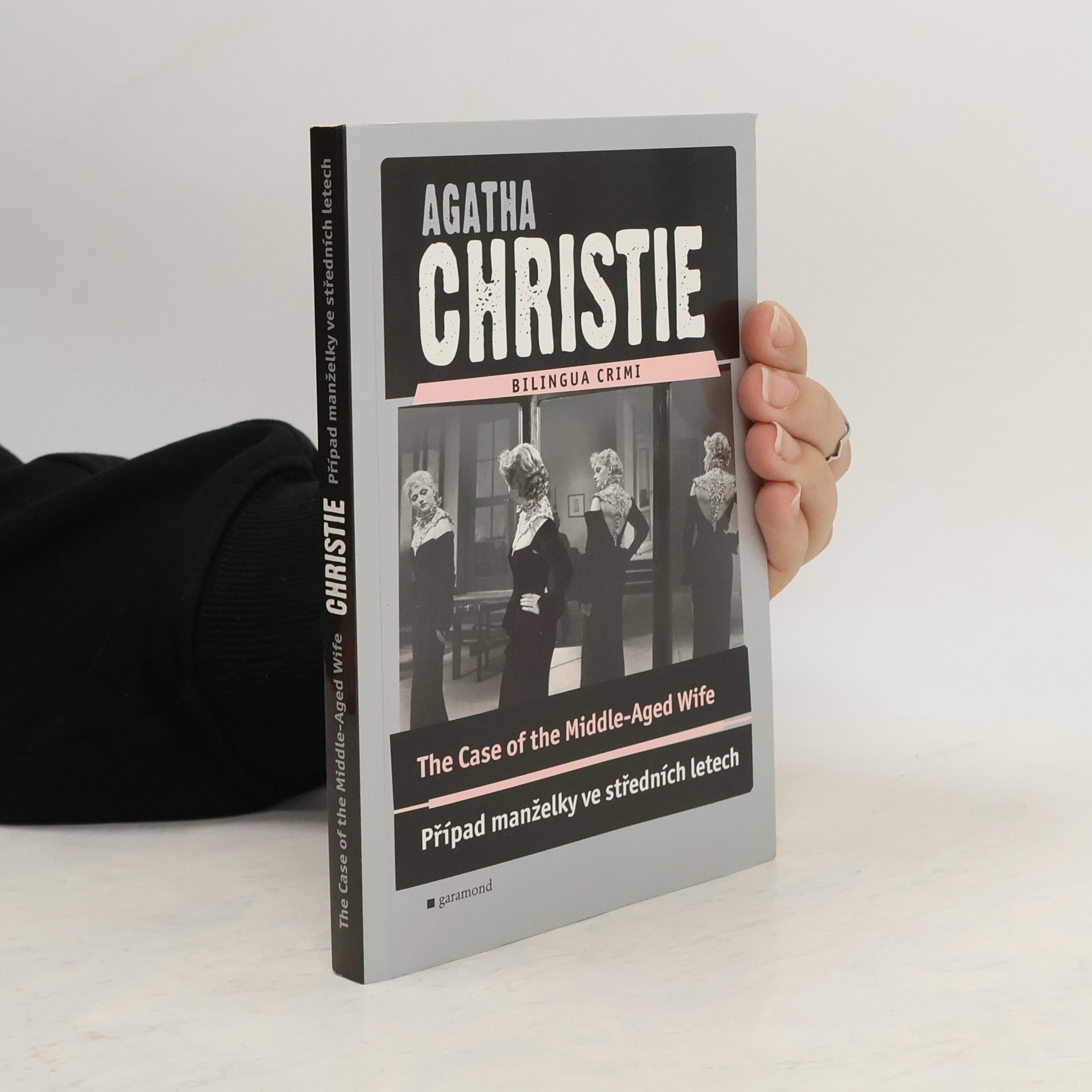 The Case of the Middle-Aged Wife: Případ manželky ve středních letech