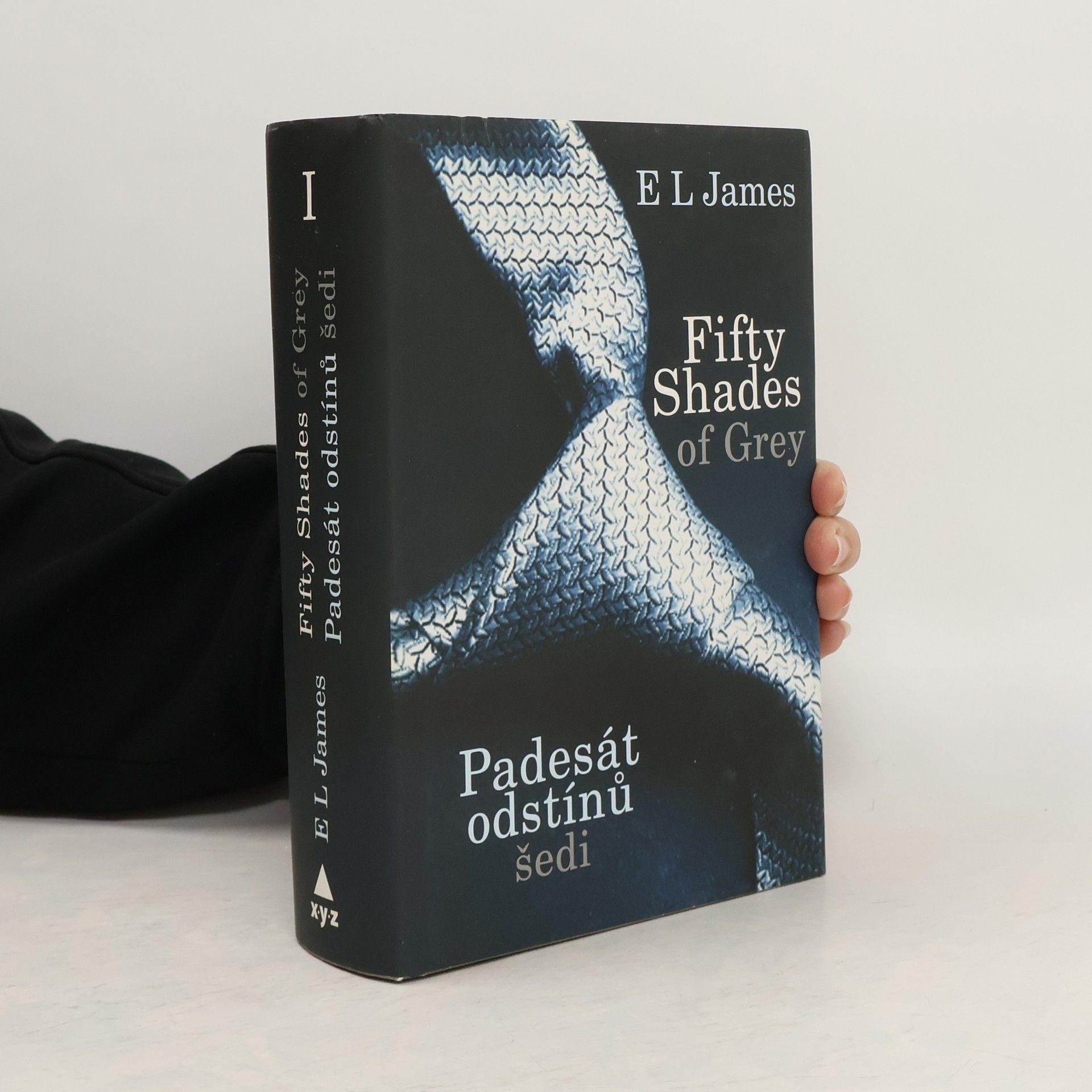 Padesát odstínů šedi