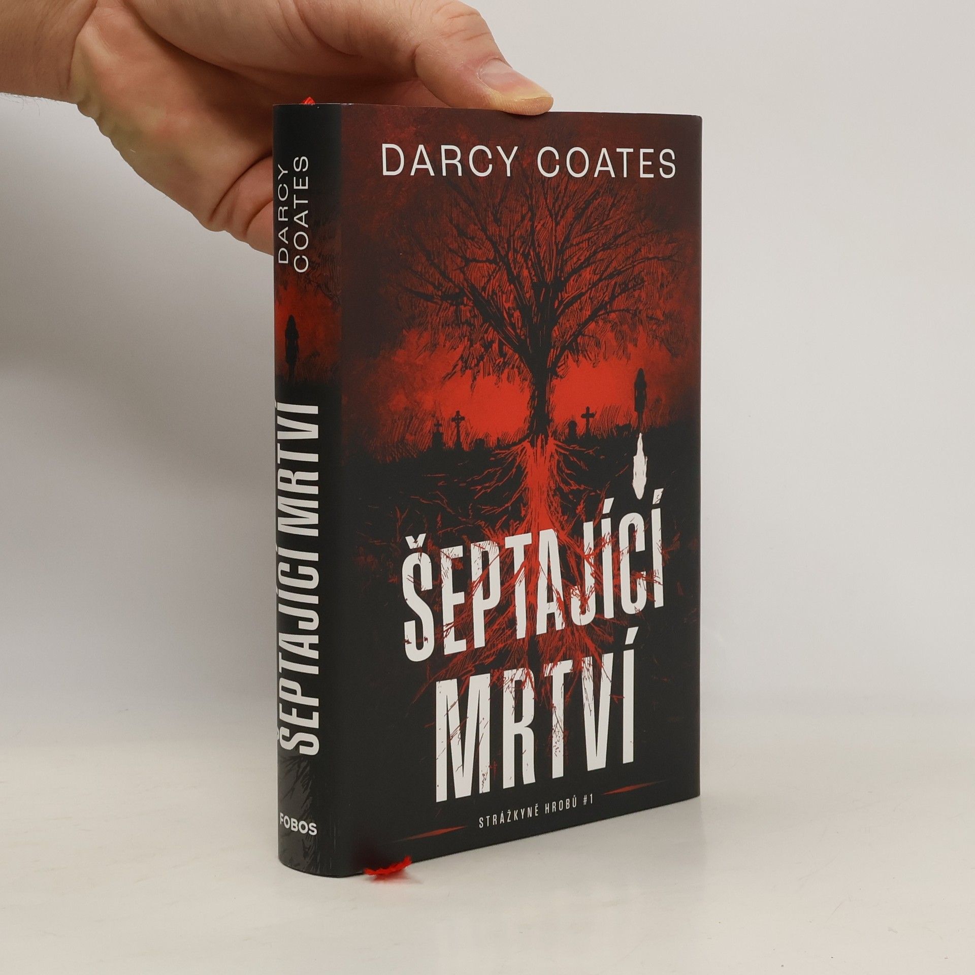 Darcy Coates Šeptající mrtví