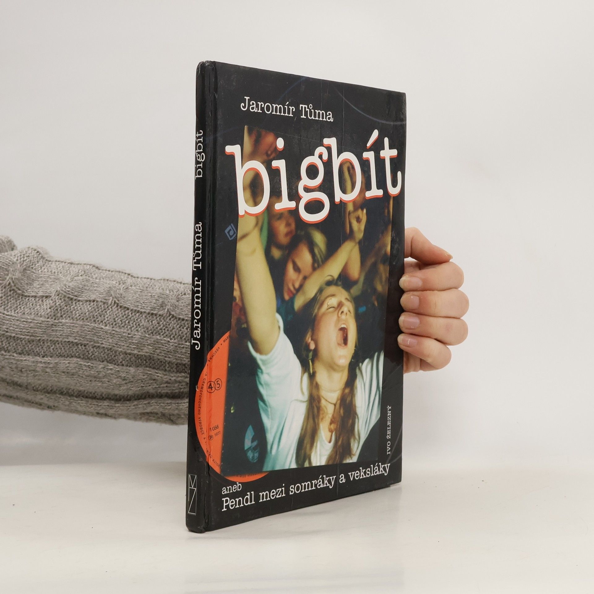 Jaromír Tůma Bigbít aneb Pendl mezi somráky a veksláky