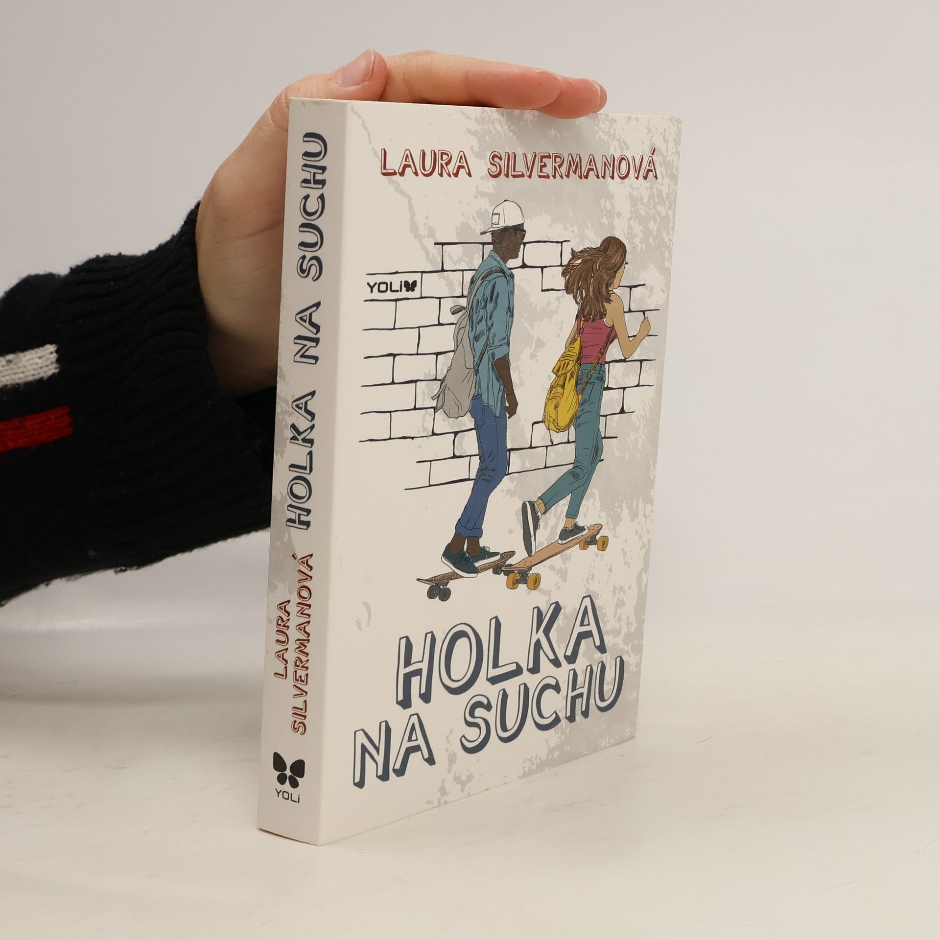 Laura Silverman Holka na suchu