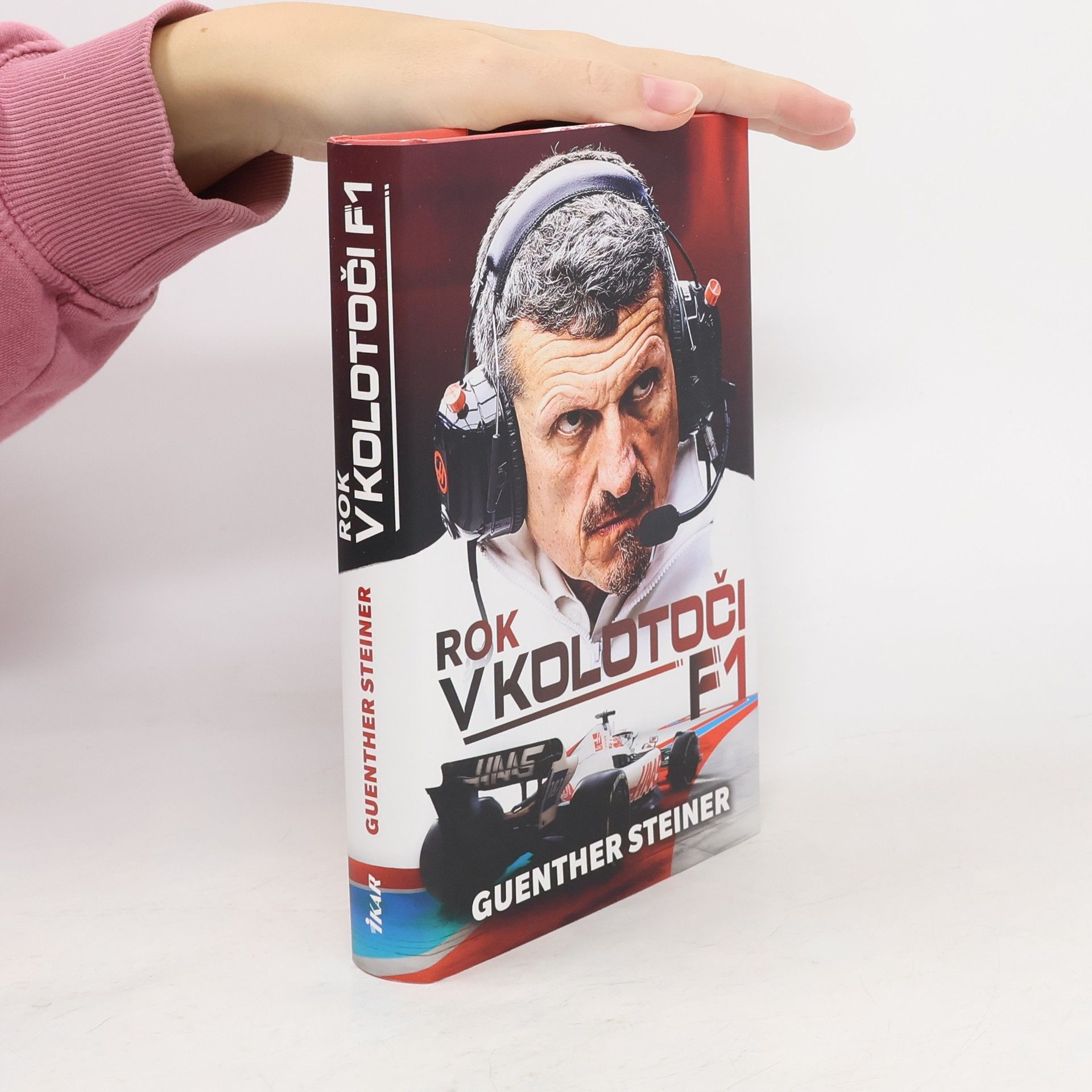 Guenther Steiner Rok v kolotoči F1