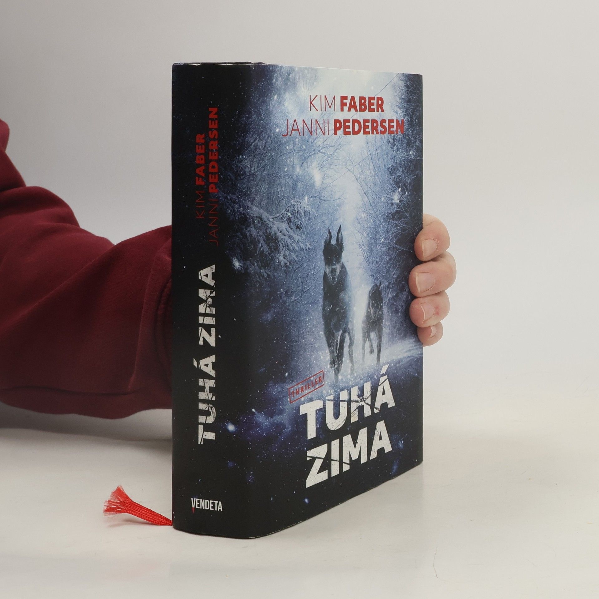 Kim Faber Tuhá zima
