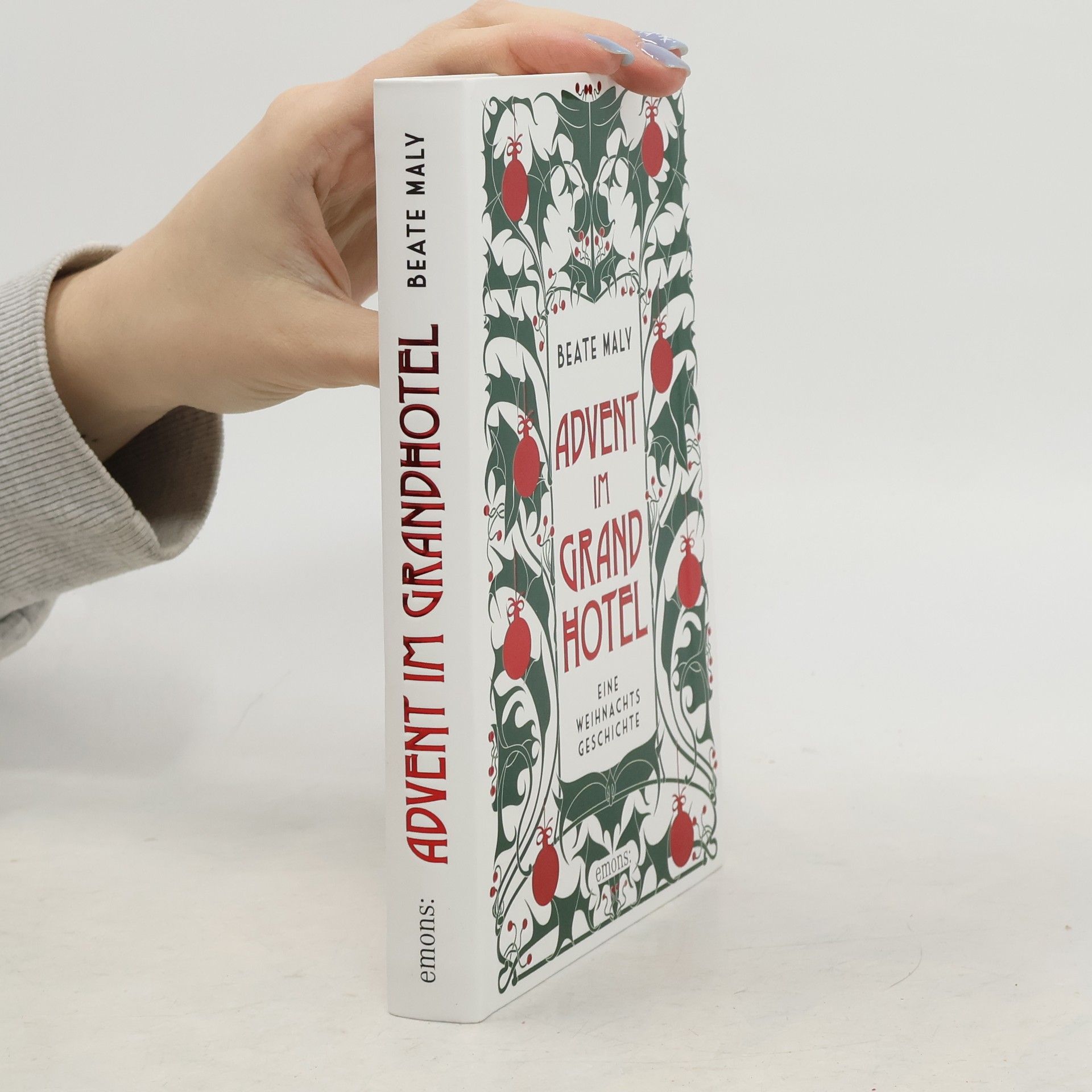 Beate Maly Advent im Grandhotel