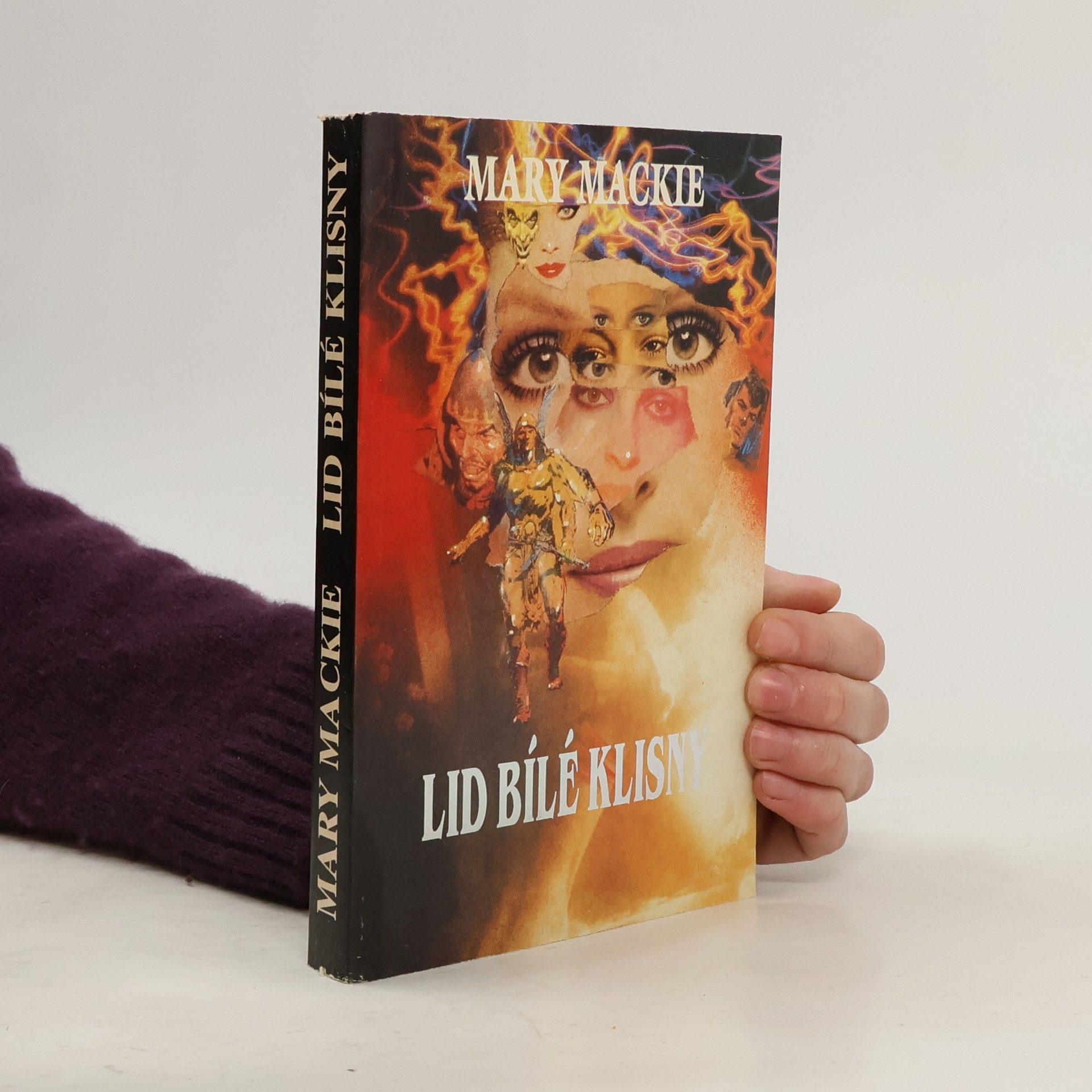 Mary Mackie Lid bílé klisny