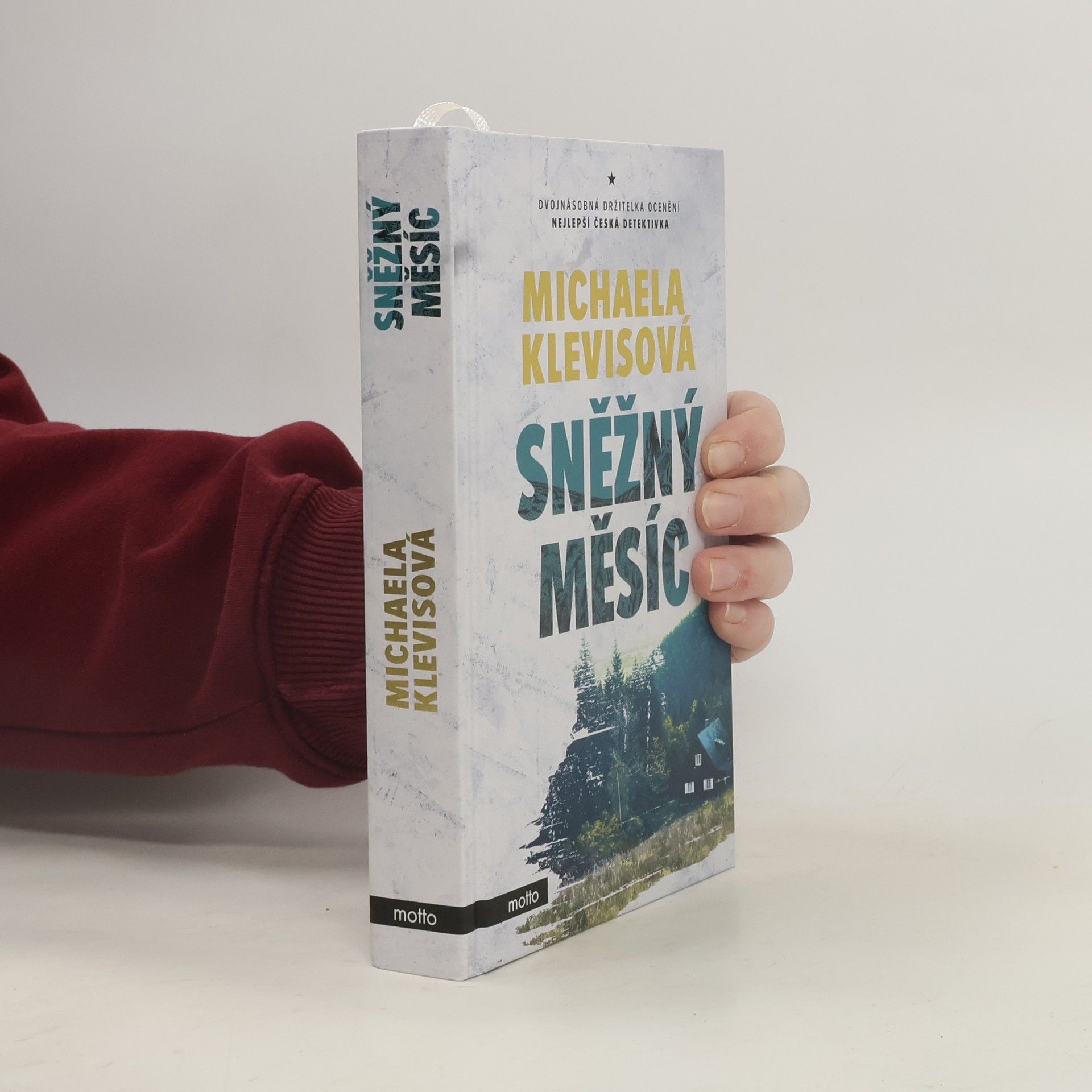 Michaela Klevisová Sněžný měsíc