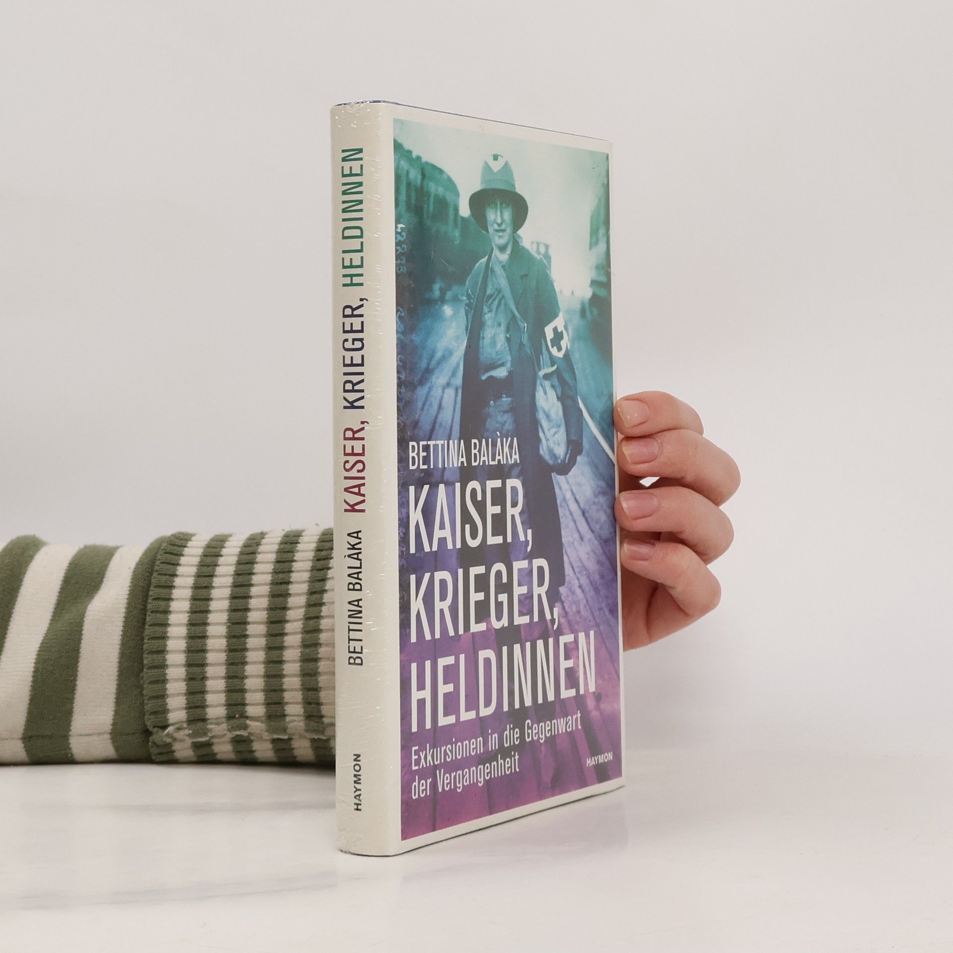 Kaiser, Krieger, Heldinnen