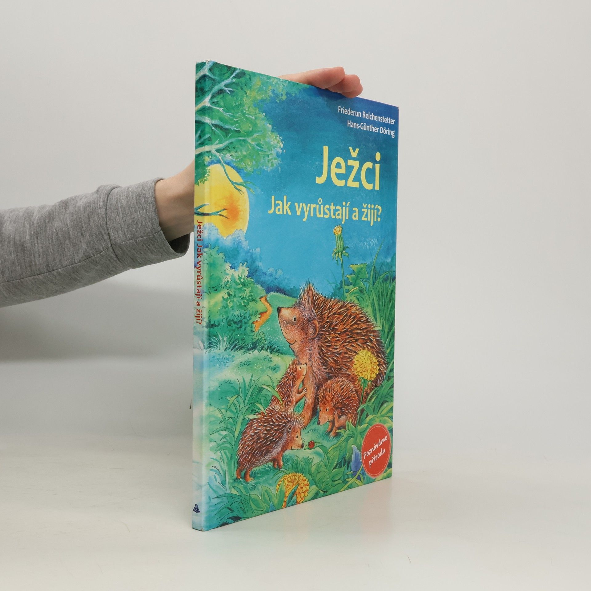 Ježci. Jak vyrůstají a žijí?