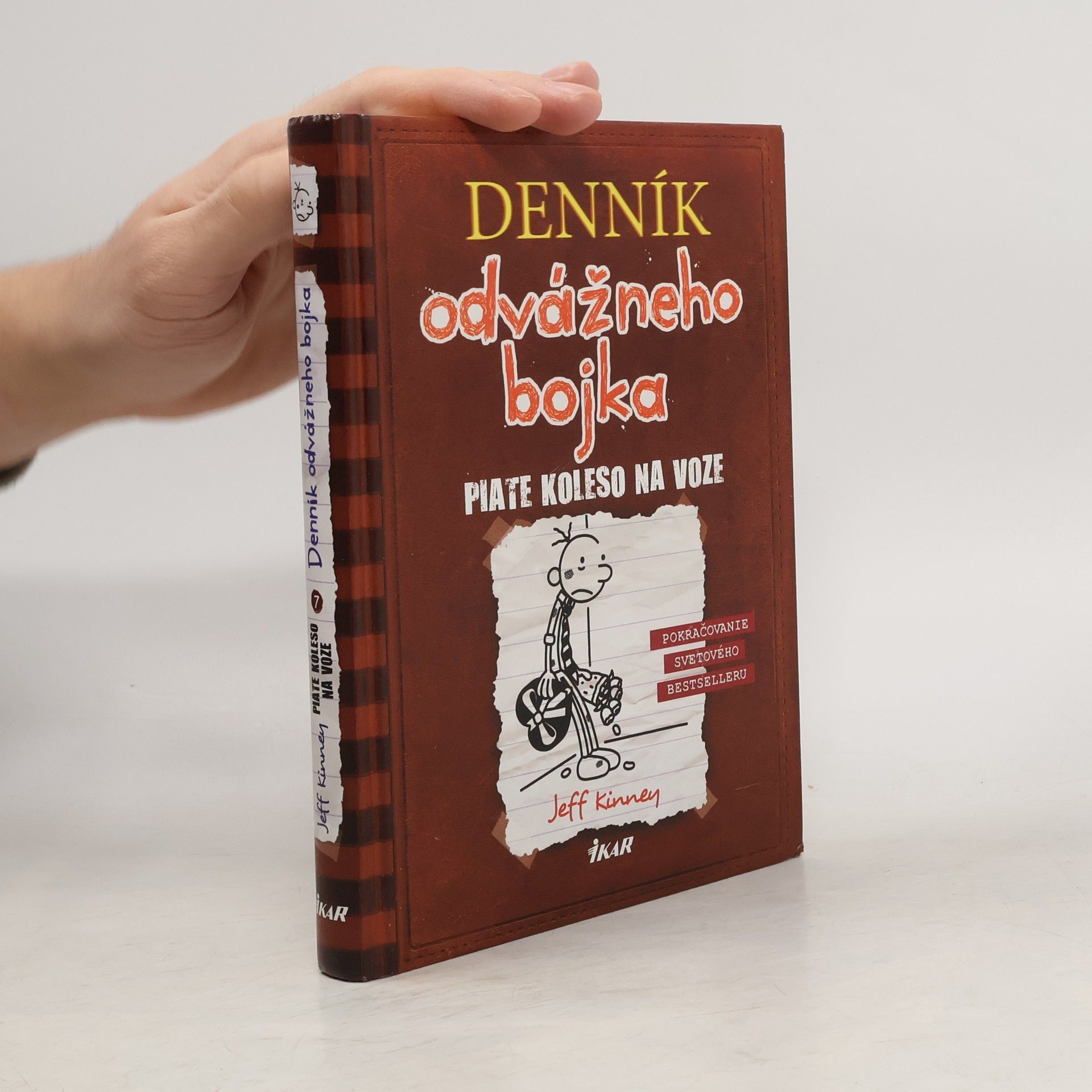 Jeff Kinney Denník odvážneho bojka 7. Piate koleso na voze
