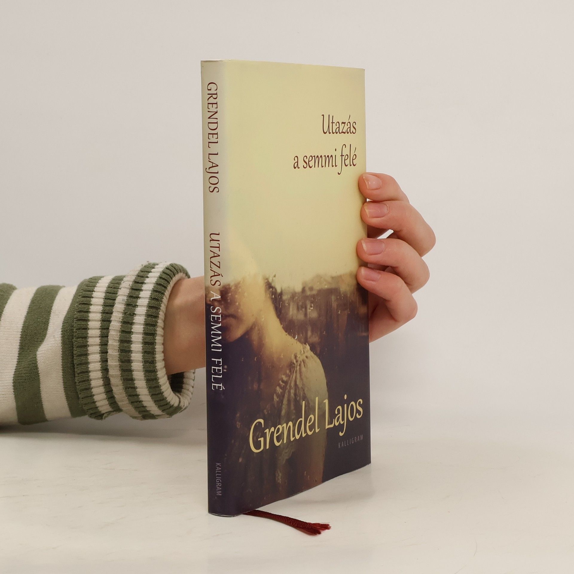 Lajos Grendel Utazás a semmi felé