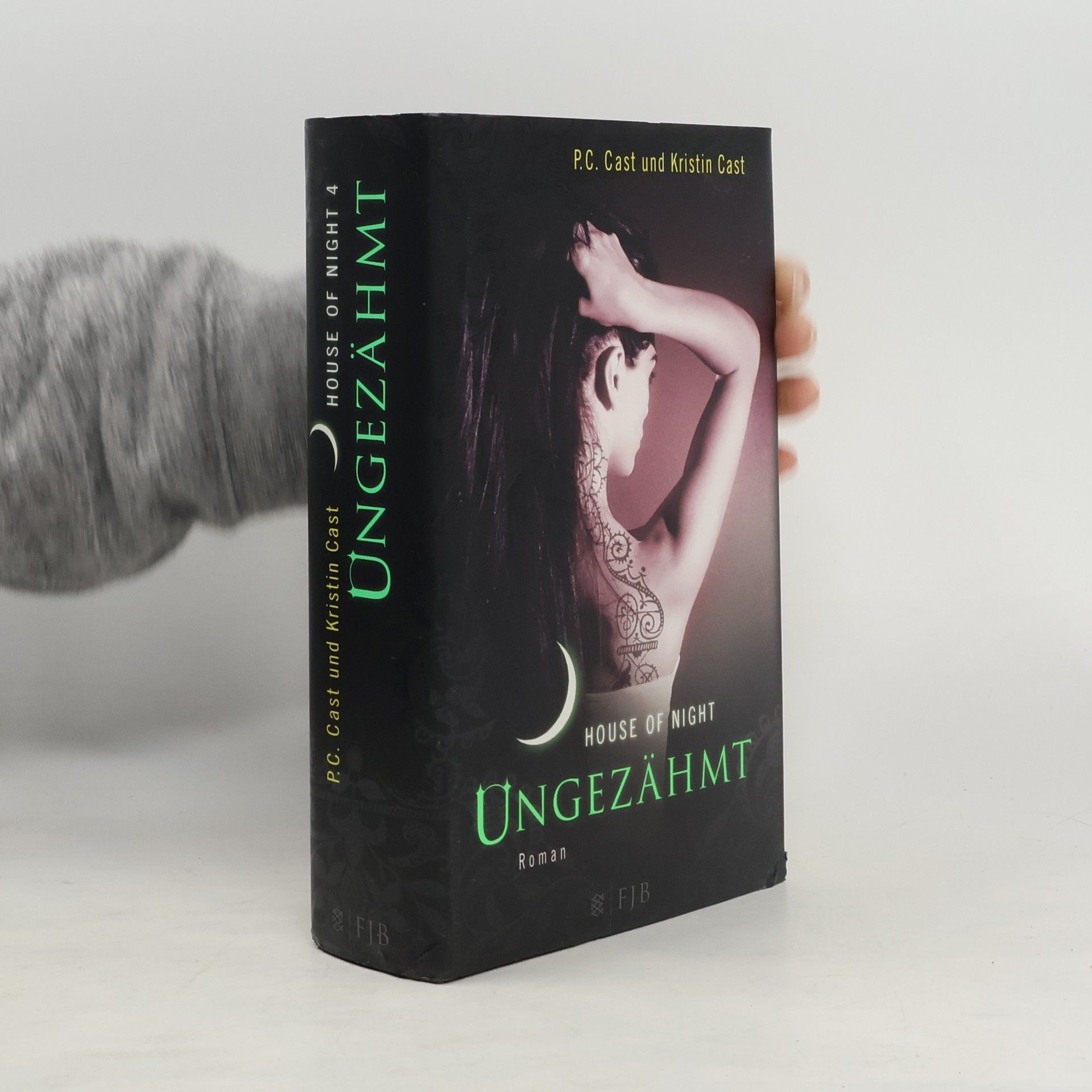 Phyllis Christine Cast House of Night 4. Ungezähmt