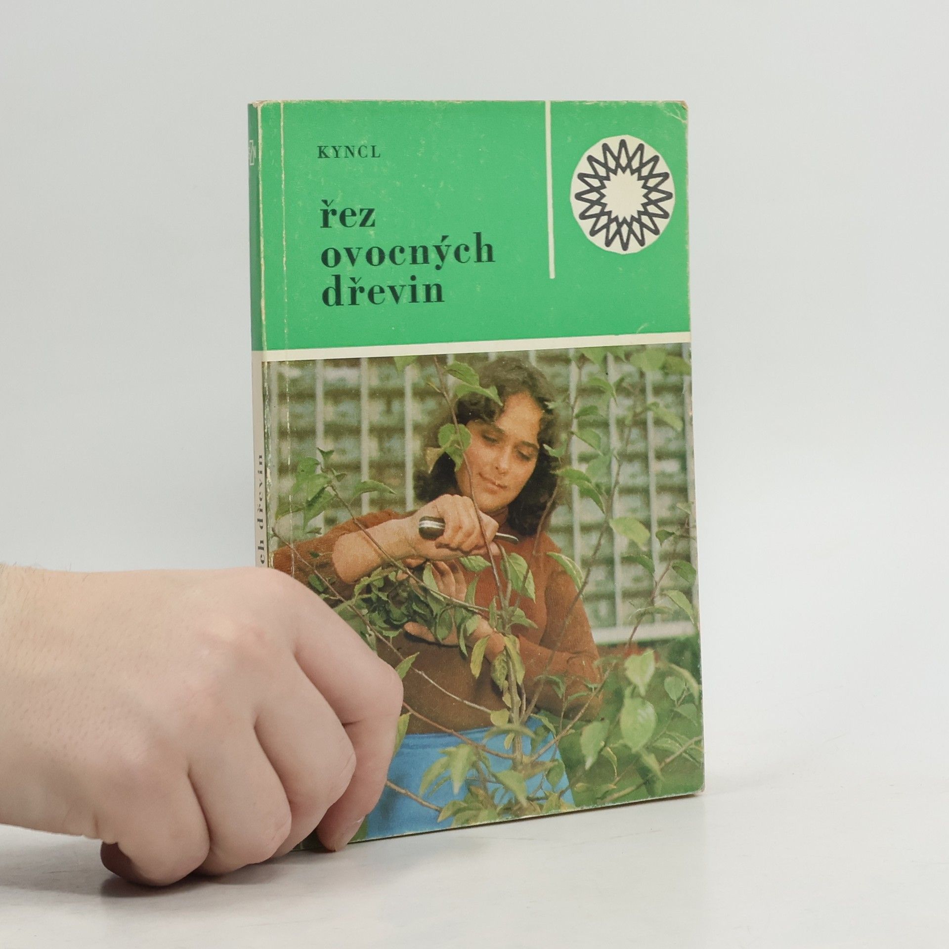 Řez ovocných dřevin