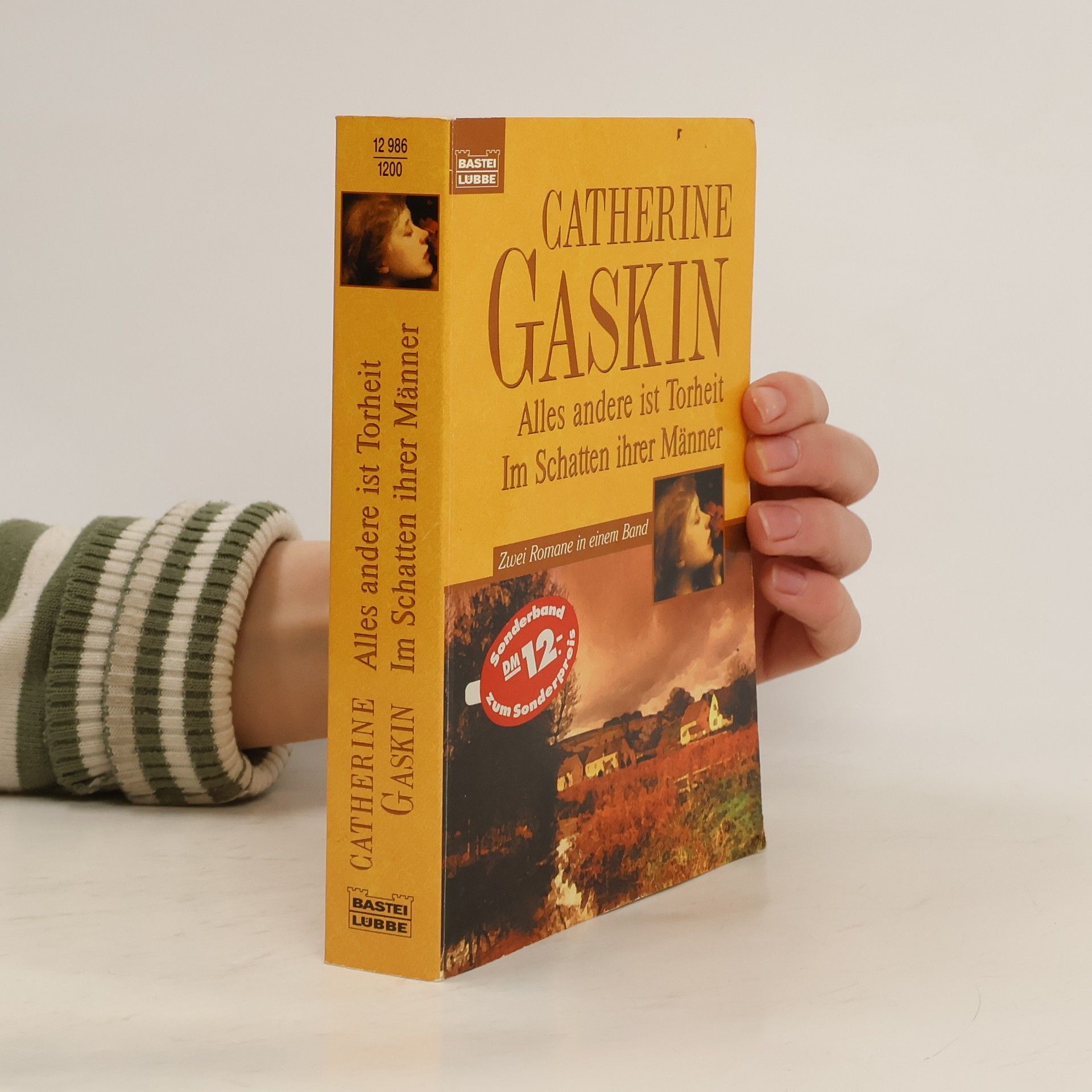 Alles andere ist Torheit. Im Schatten ihrer Männer.