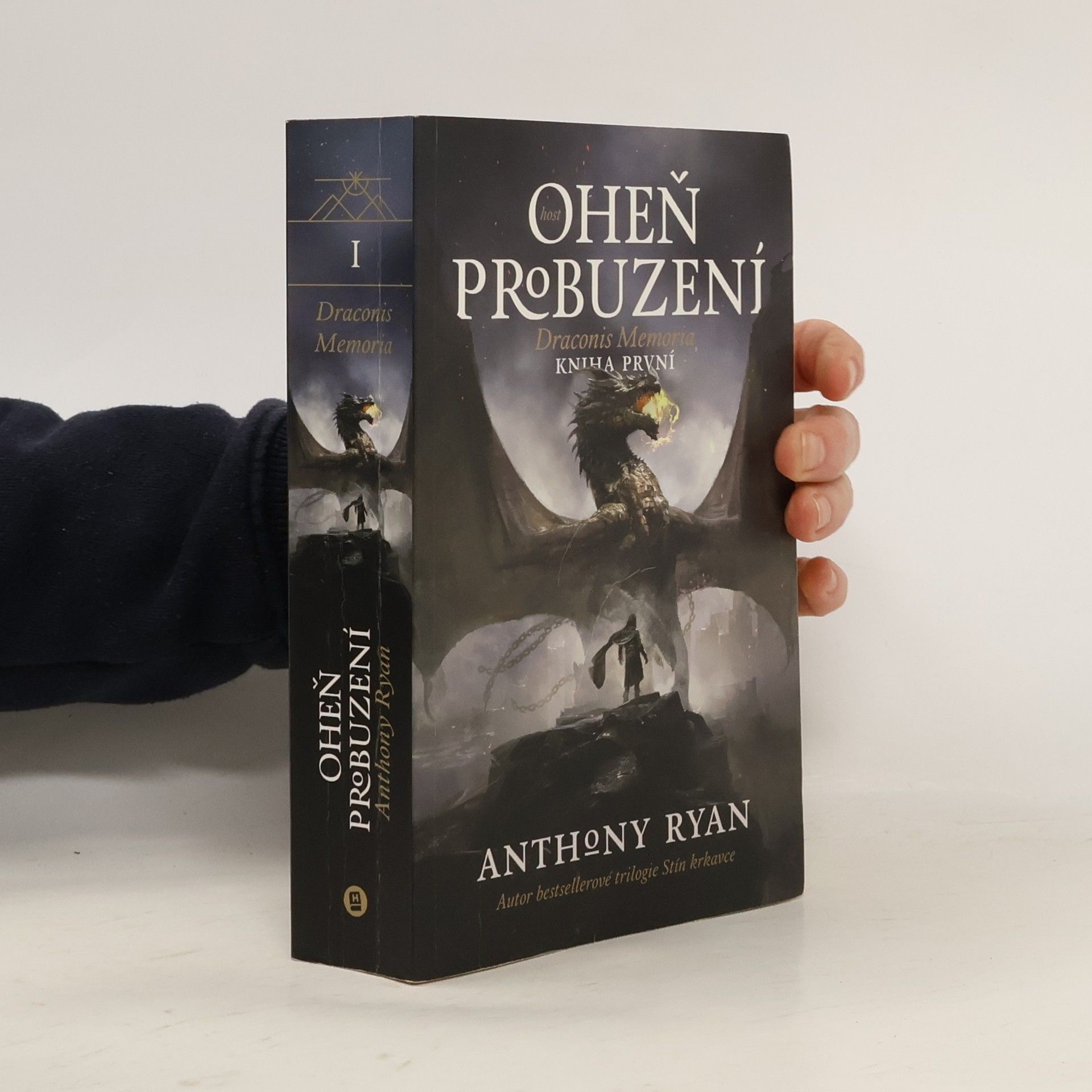 Anthony Ryan Oheň probuzení