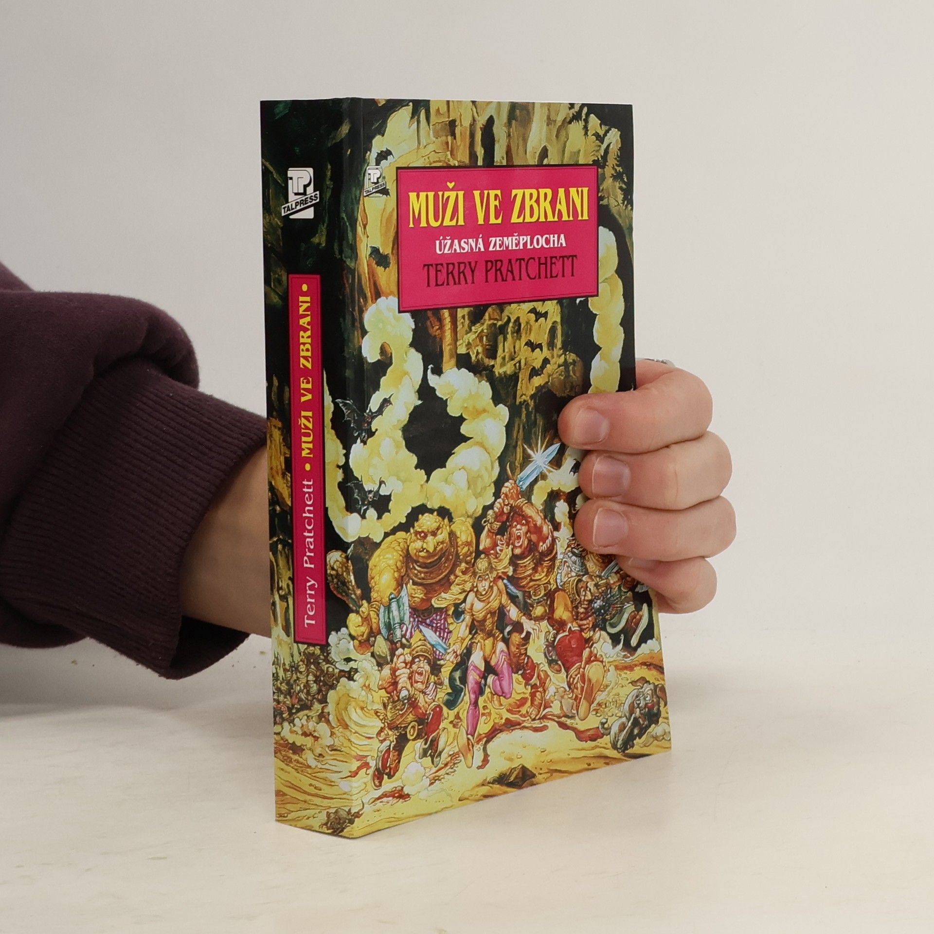 Terry Pratchett Muži ve zbrani